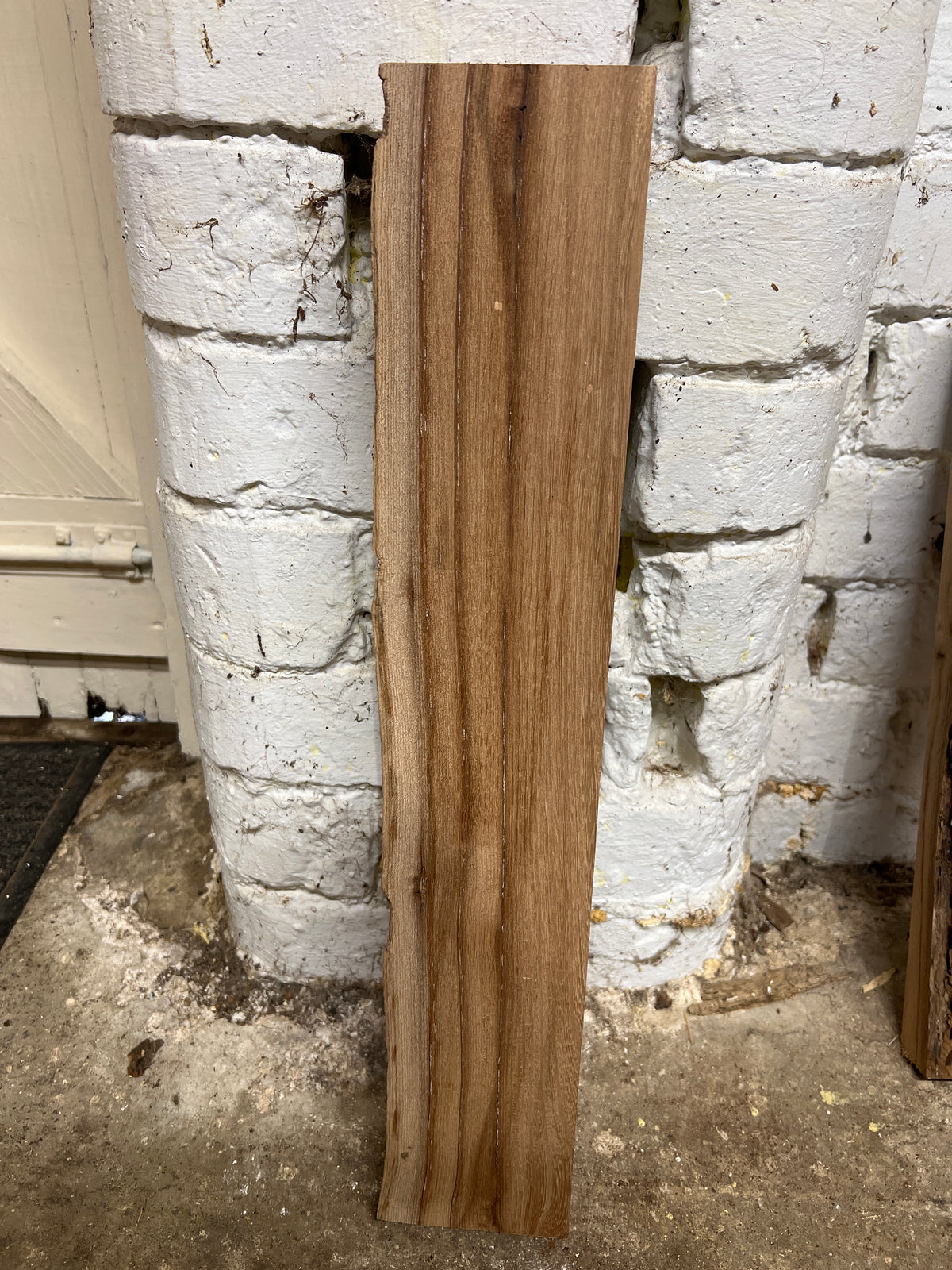 Elm No 134 - 525x95x35mm Planed