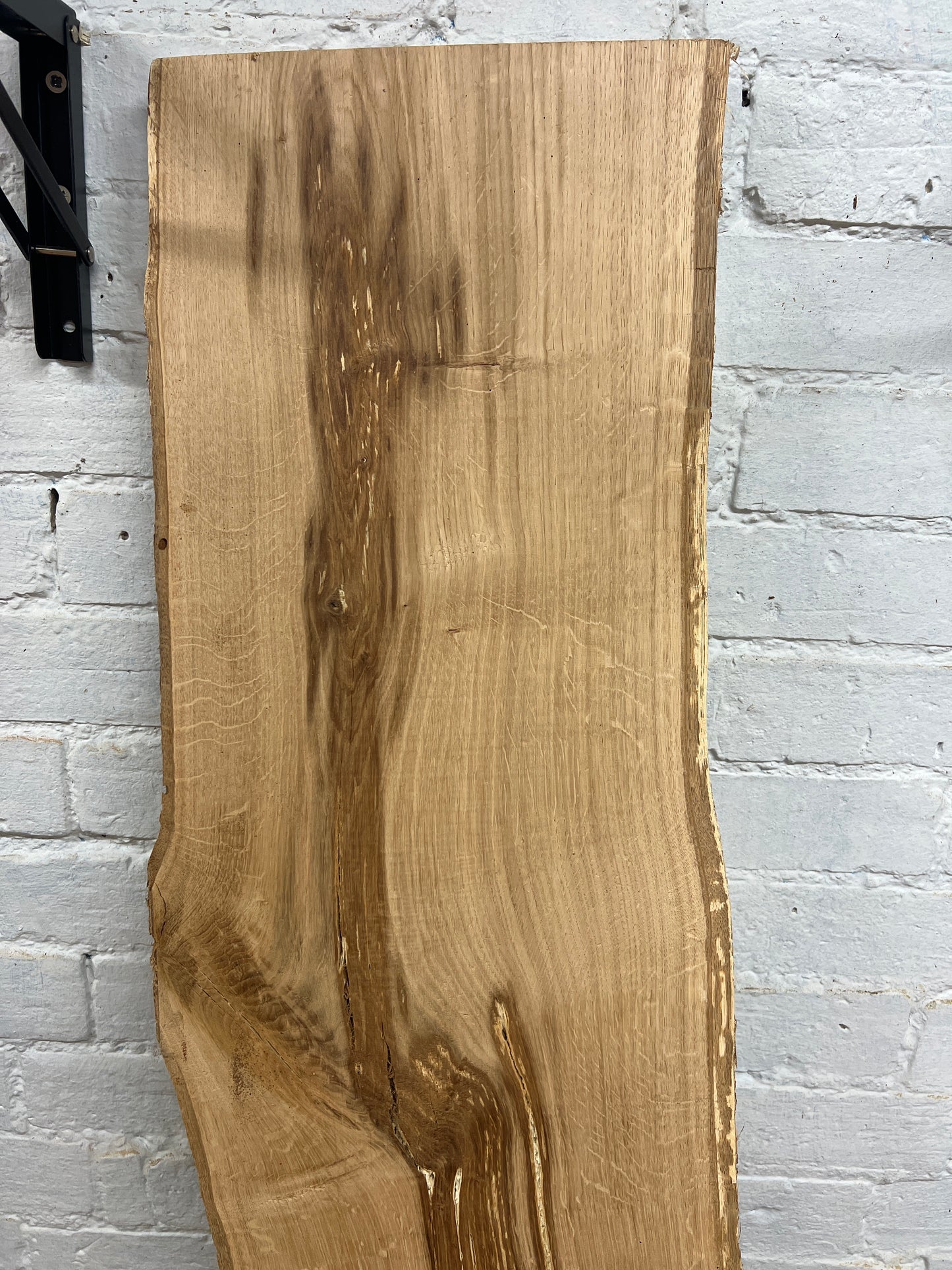 Oak No 174 - 1550x280-340x30mm Planed