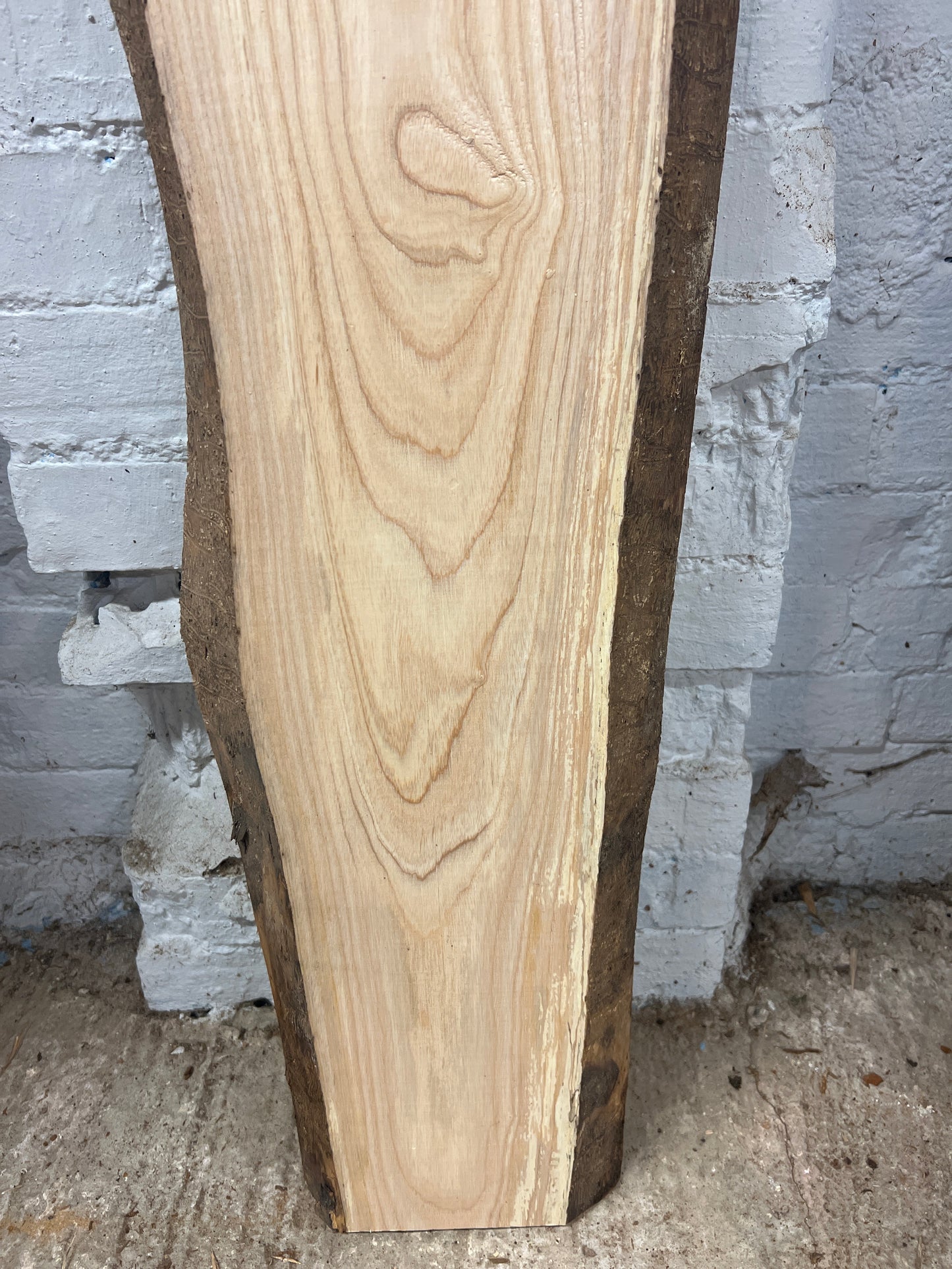 Ash No 117 - 1243x210-330x36mm Planed