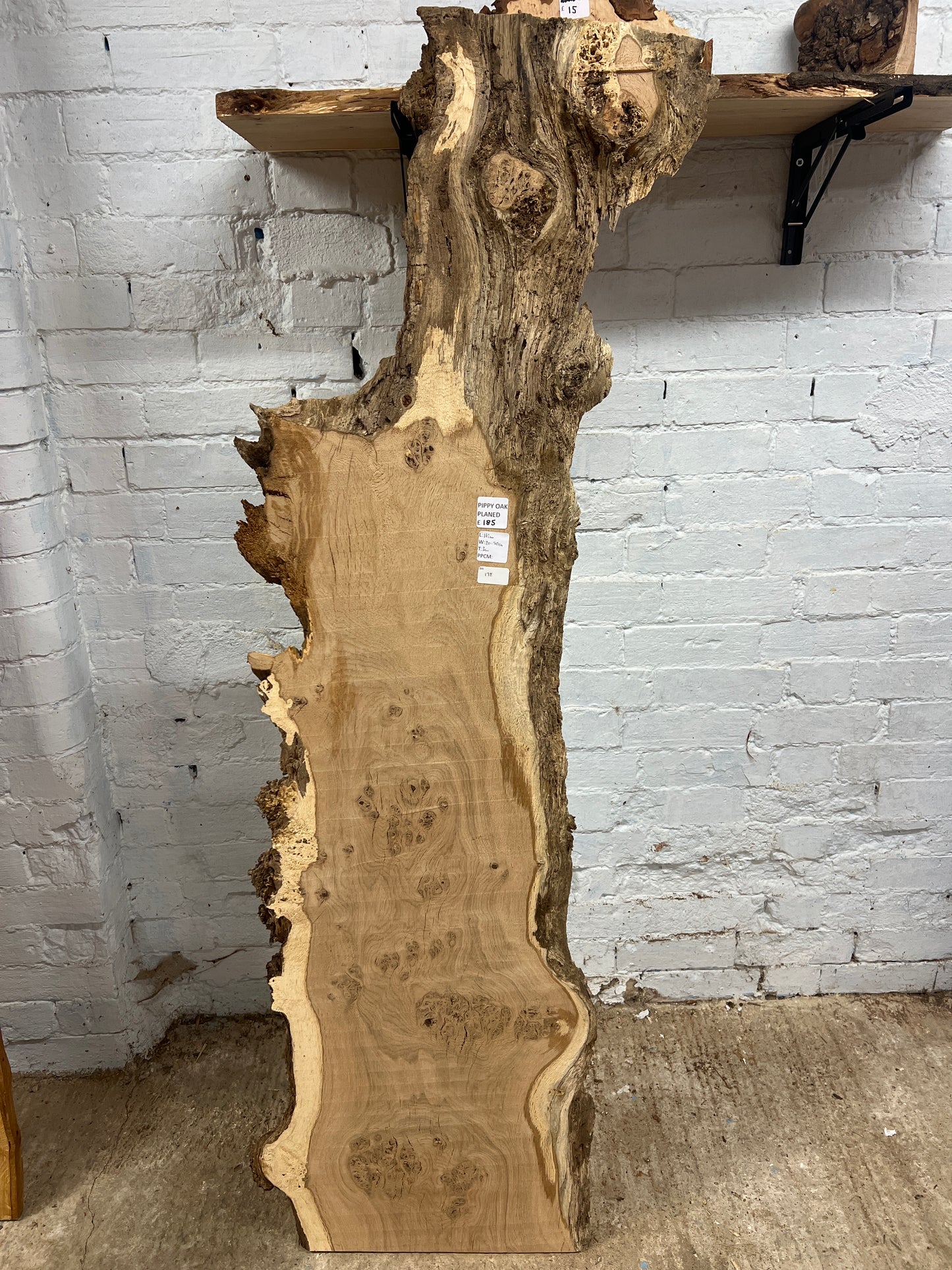 Aged Pippy Oak No 178 - 1620x200-500x30mm Planed