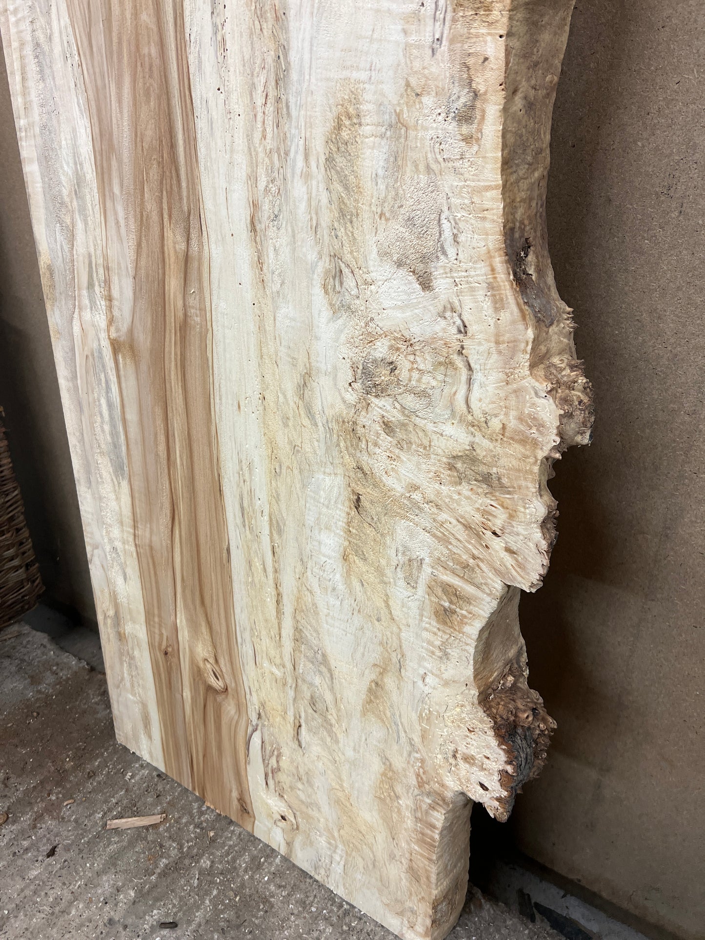 Horse Chestnut No 185 - 1960x530-590x70mm Planed