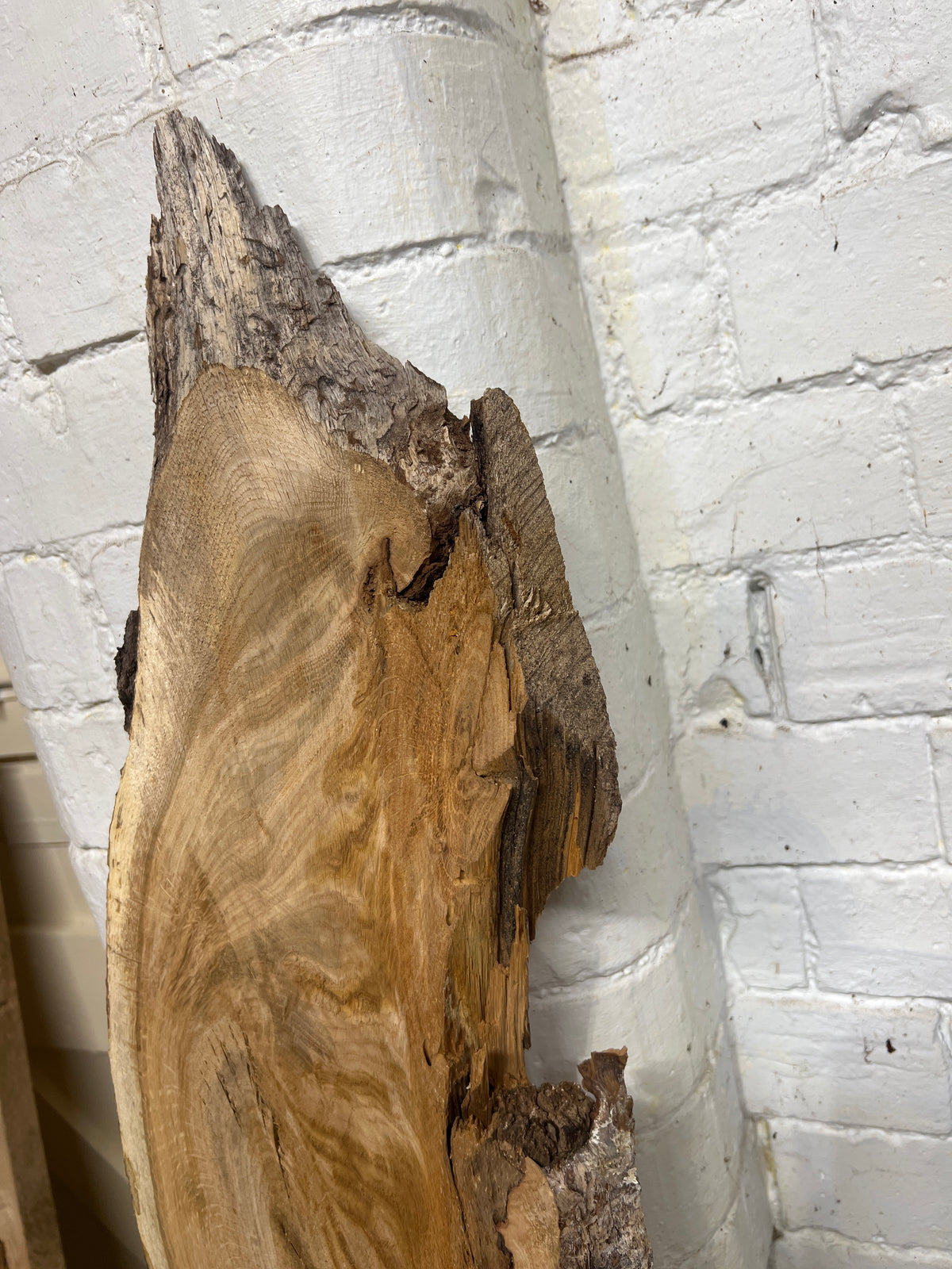 Oak No 210 - 1460x200-330x30mm Planed