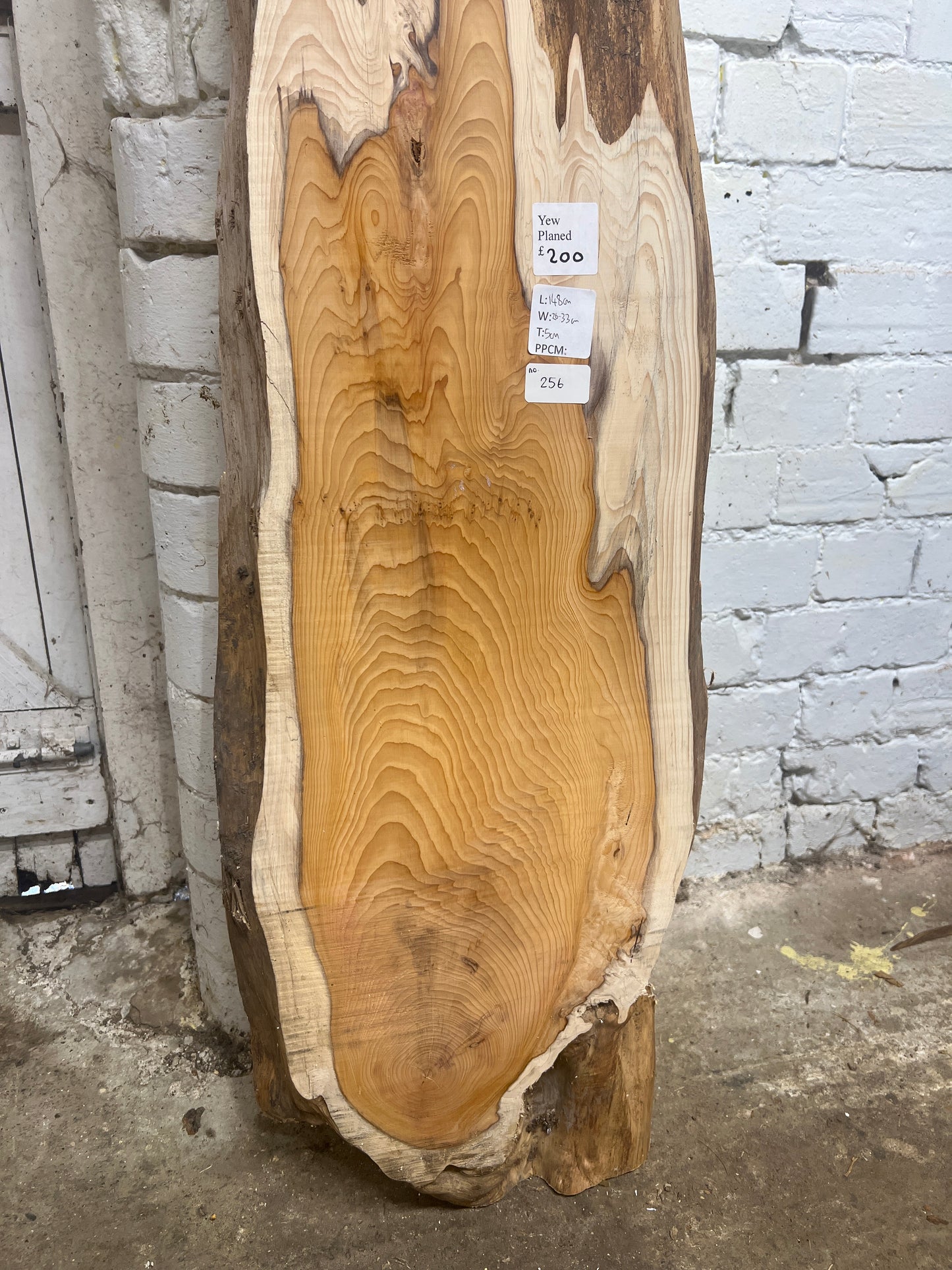 Yew No 256 - 1480x200-330x50mm Planed