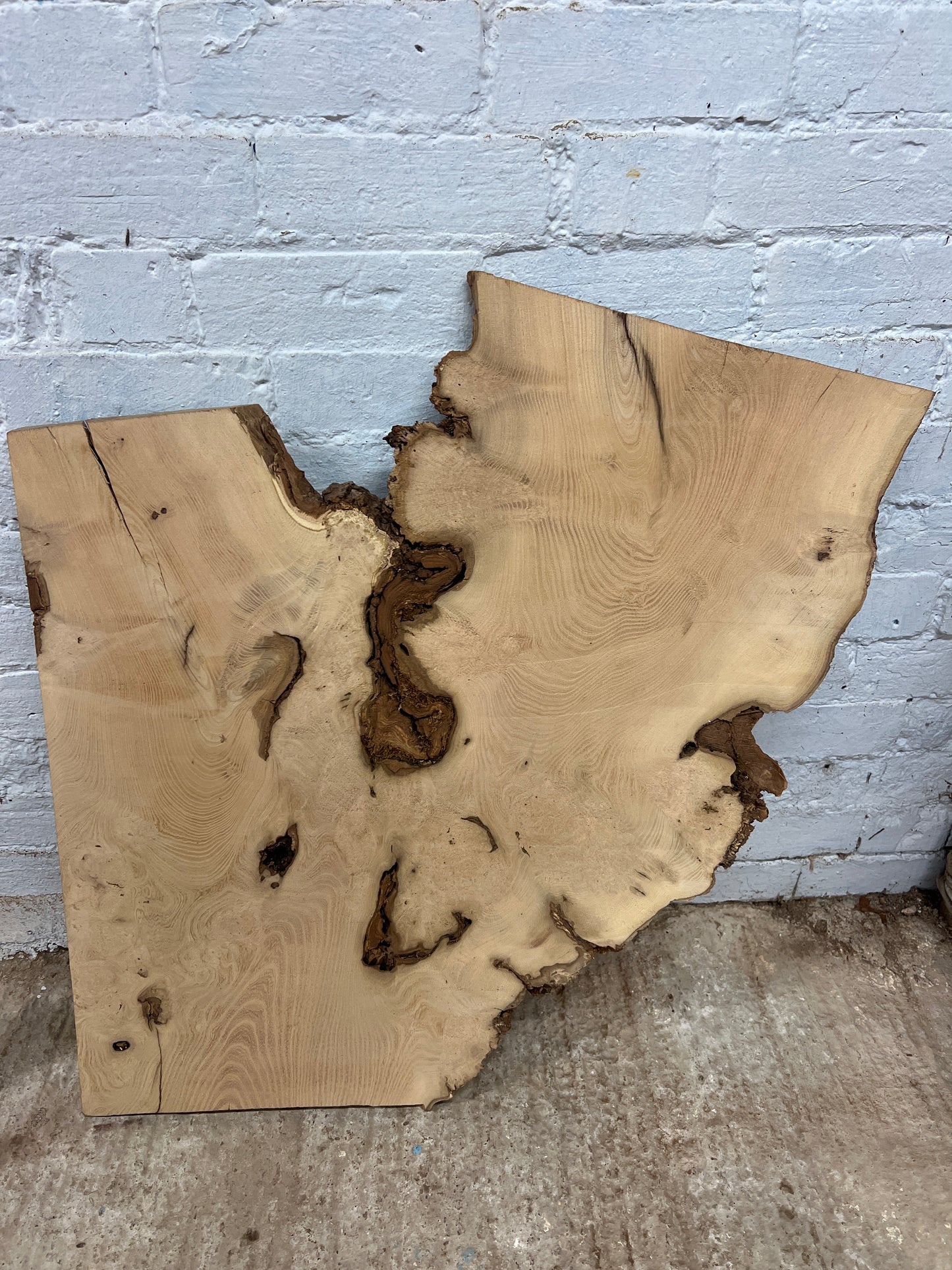 Chestnut No 163 - 815x215-730x30mm Planed