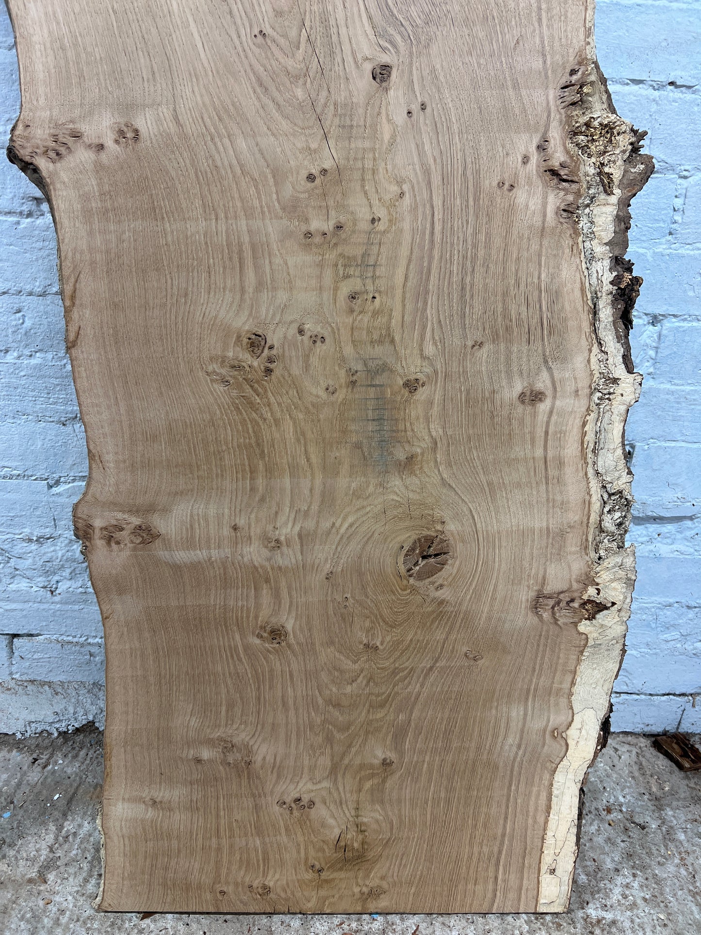 Aged Pippy Oak No 19 - 1640x470-560x27mm Planed