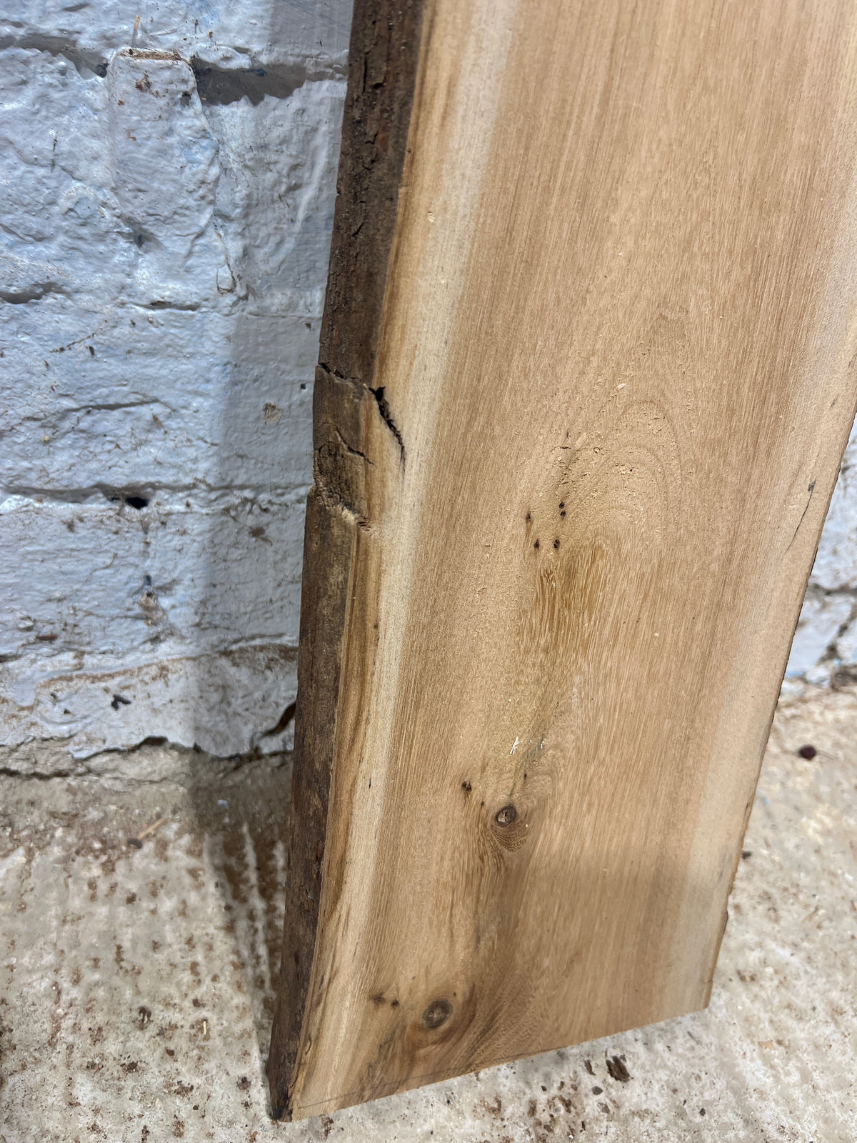 Elm No 13 - 660x170-190x27mm Planed