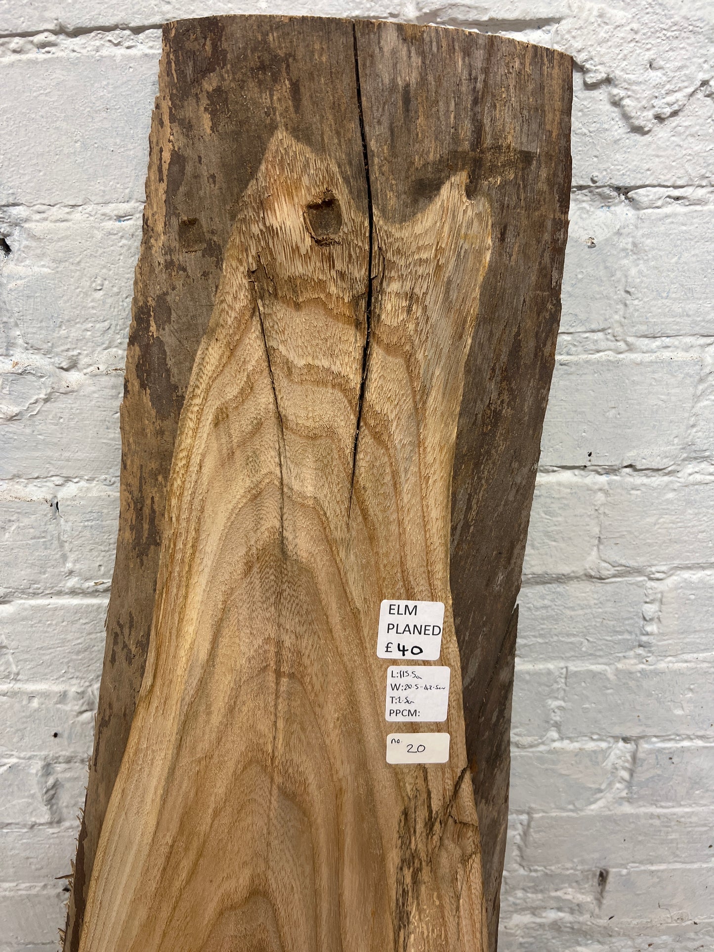 Elm No 20 - 1155x205-425x25mm Planed