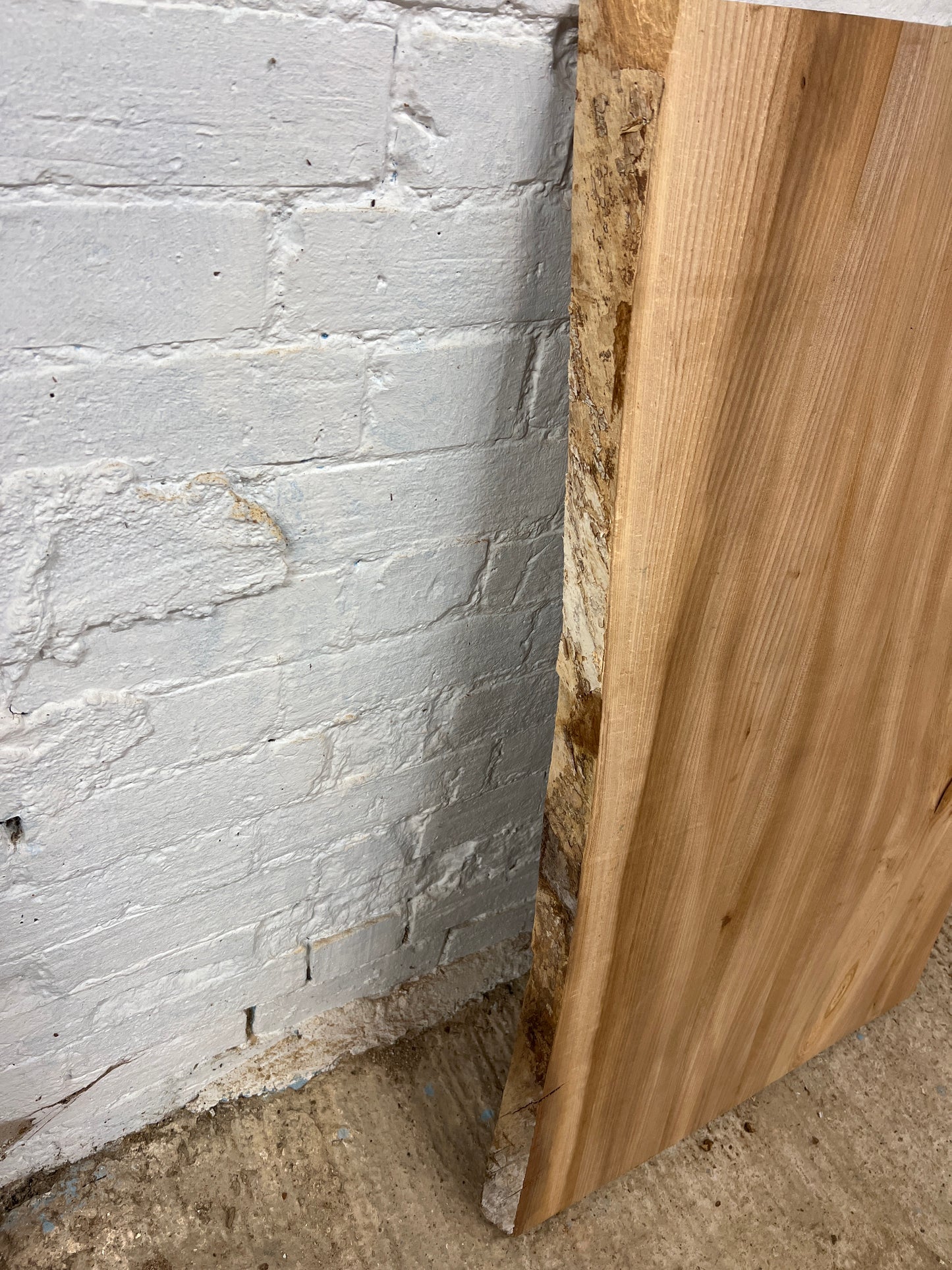 Elm No 22 - 1100x650-690x46mm Planed