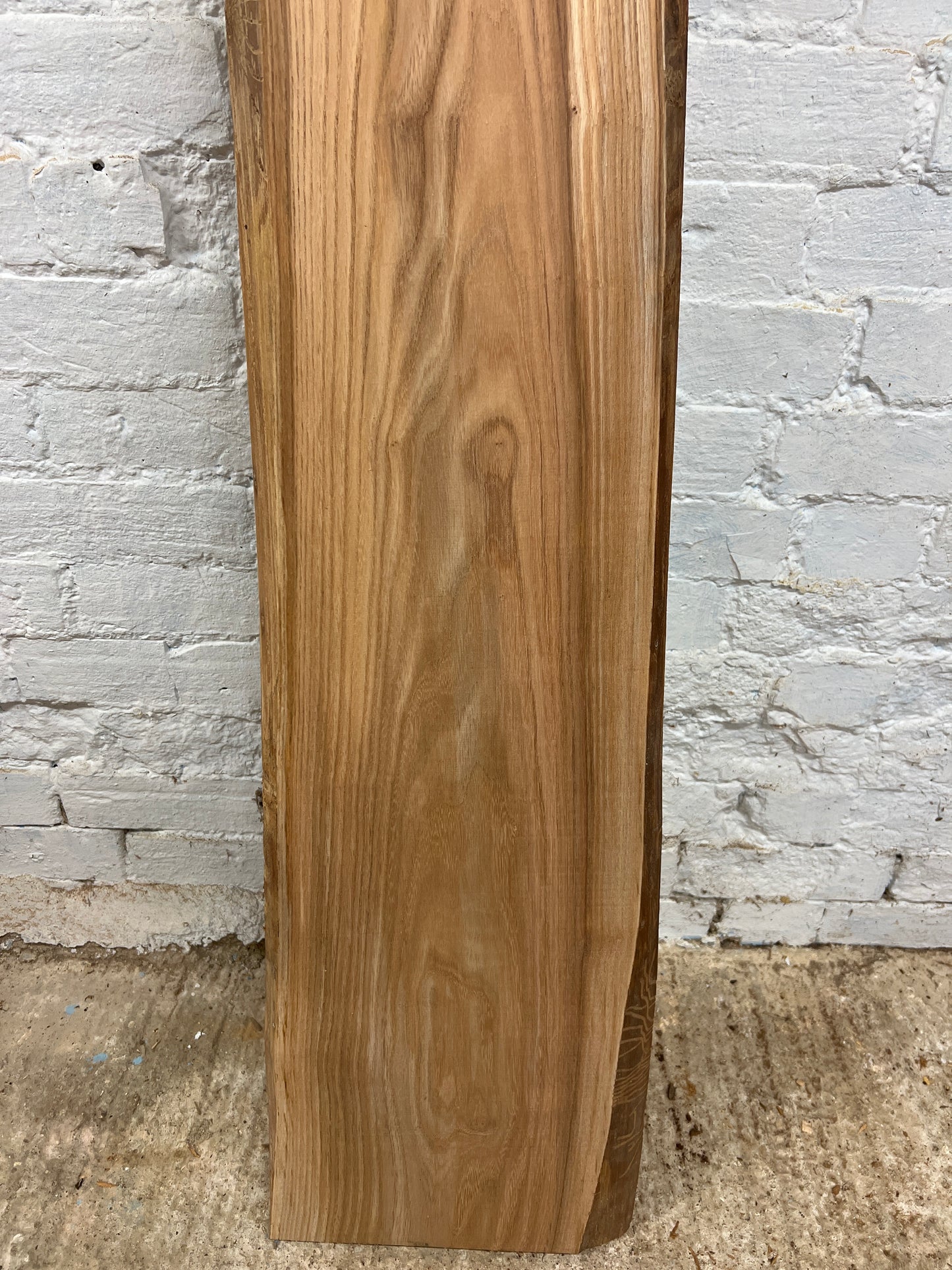 Elm No 55 - 1625x190-330x30mm Planed