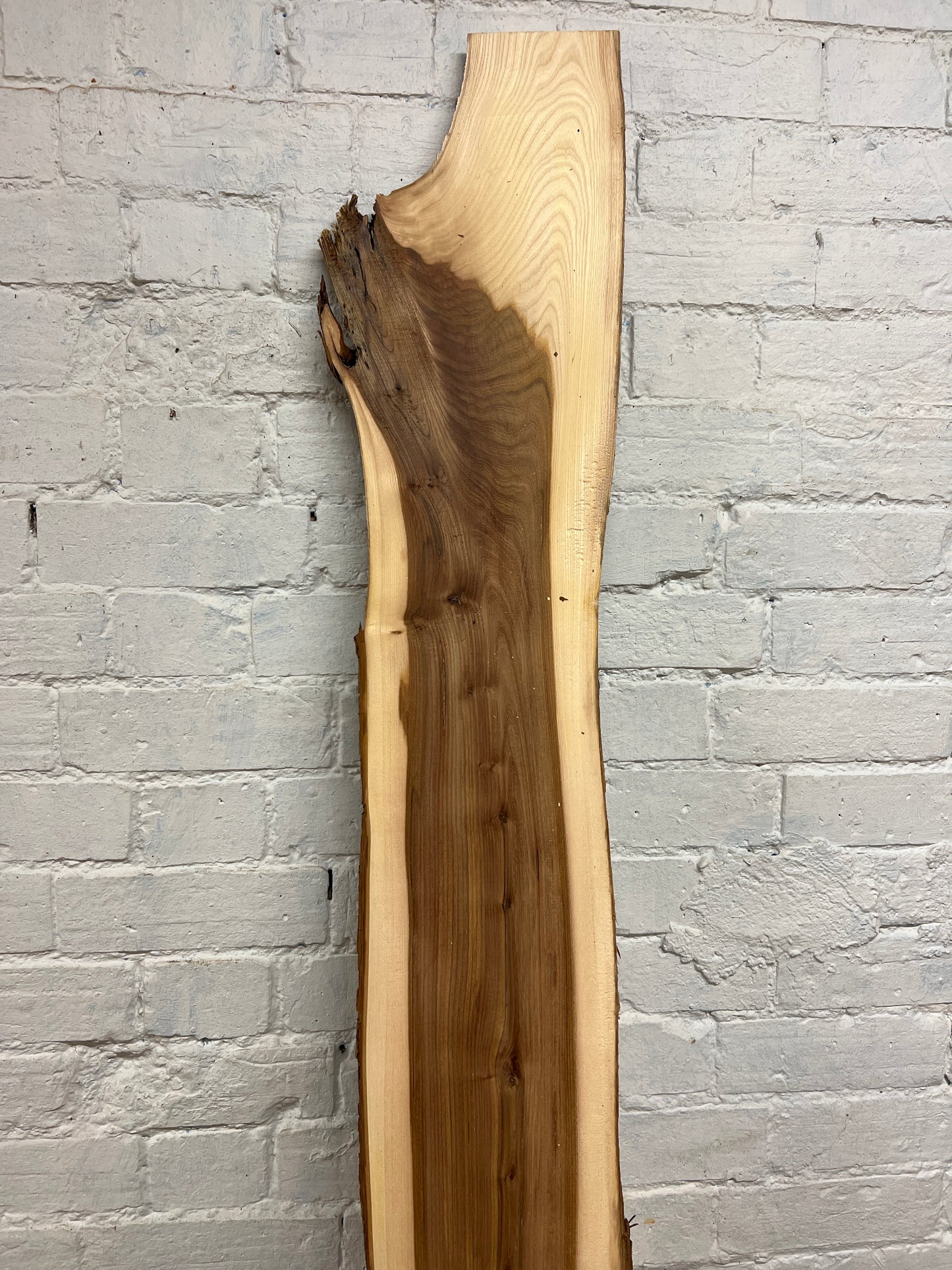 Elm No 10 - 1930x120-240x25mm Planed