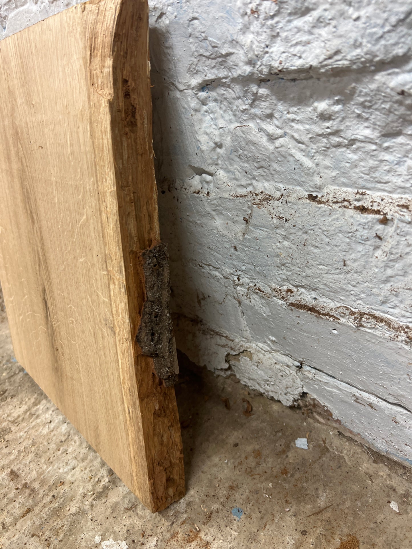 Oak No 194 - 400x320-340x35mm Planed