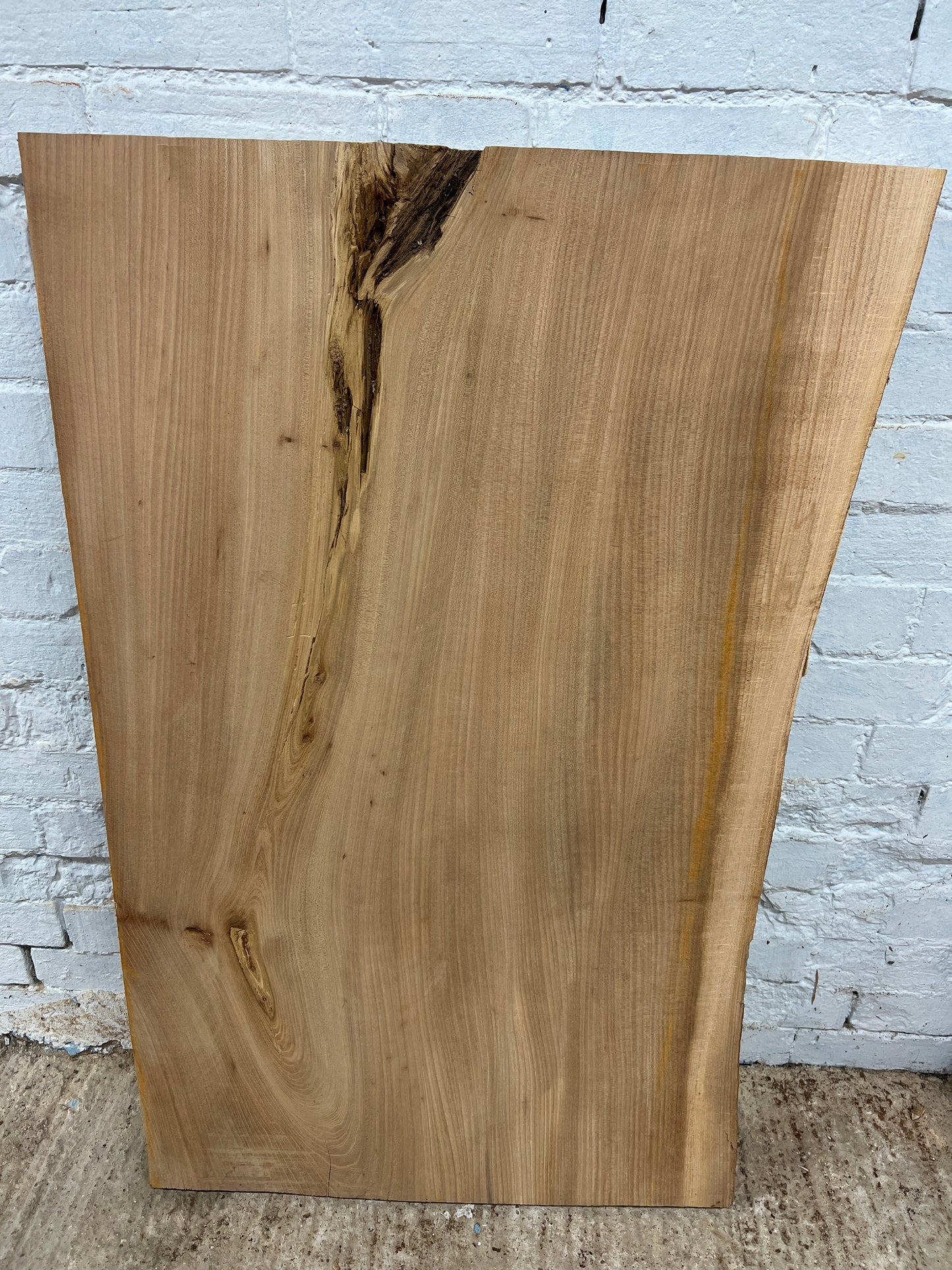 Elm No 22 - 1100x650-690x46mm Planed