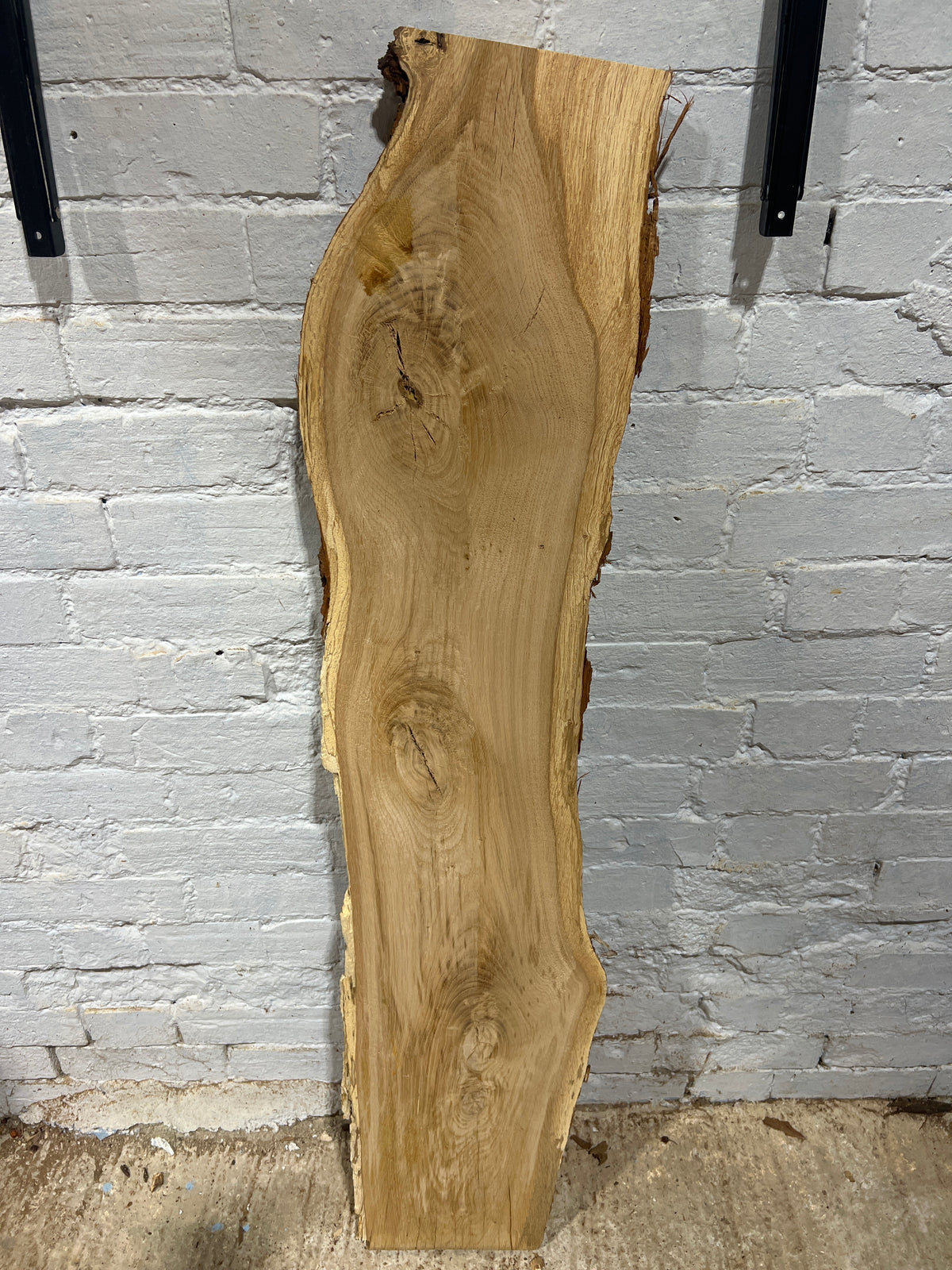 Oak No 238 - 1330x190-280x28mm Planed