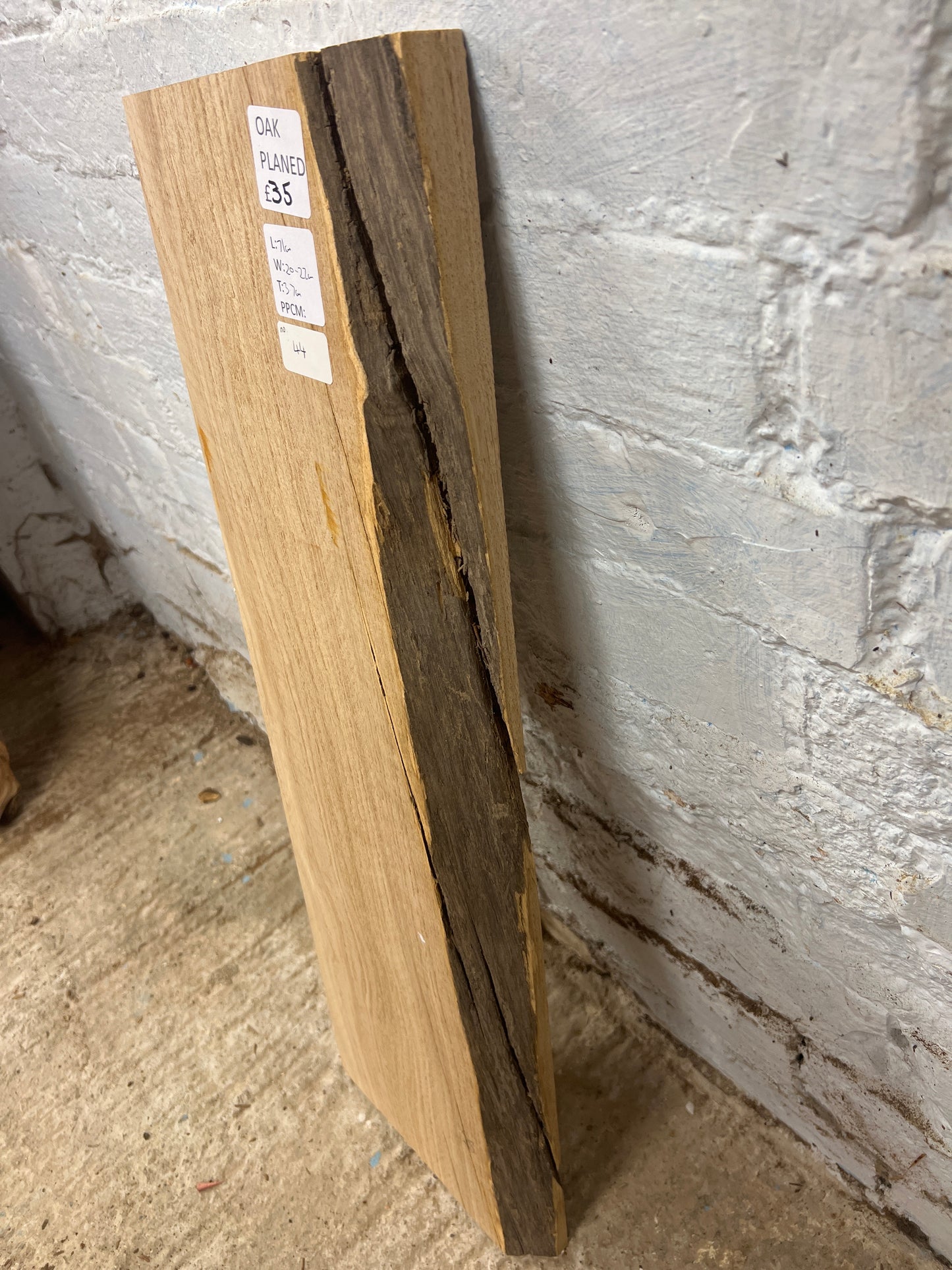 Oak No 44 - 710x200-220x37mm Planed