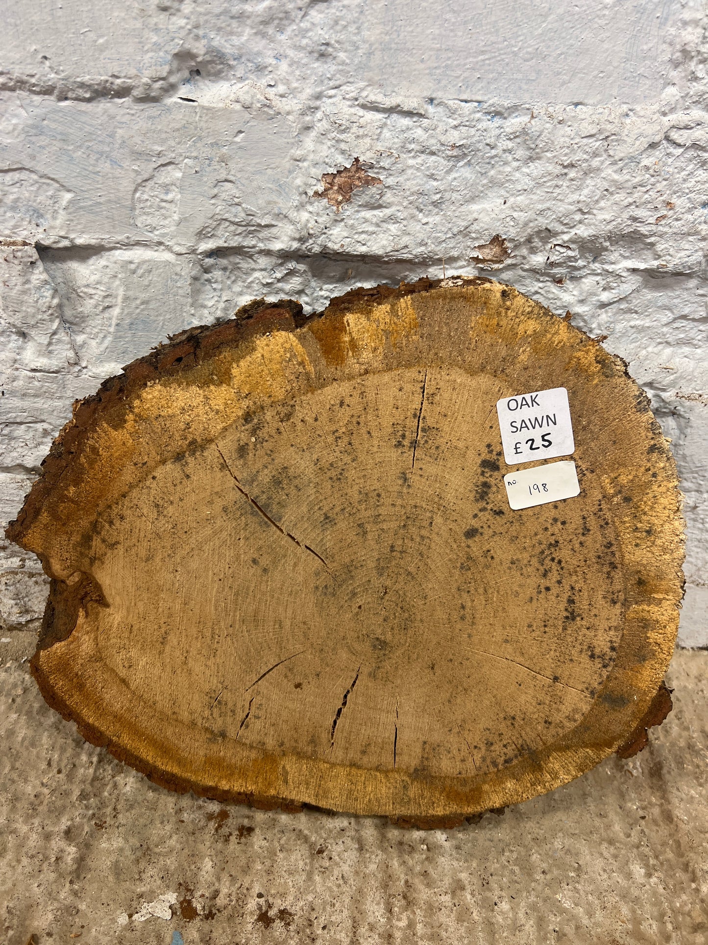 Oak No 198 - 390x330x45mm Sawn
