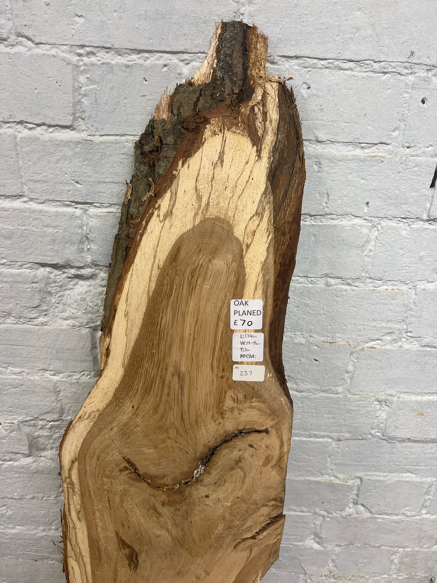 Oak No 237 - 1340x190-310x30mm Planed