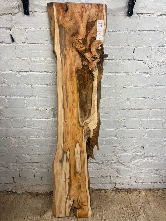 Yew No 74 - 1425x250-320x35mm Planed