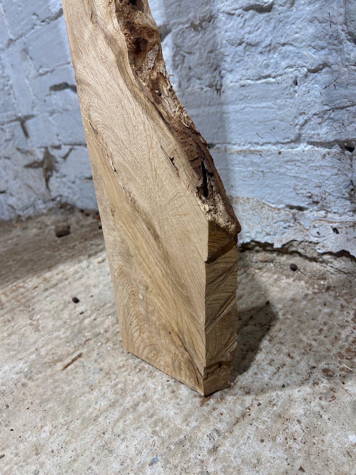 Oak No 113 - 1485x70-150x28mm Planed