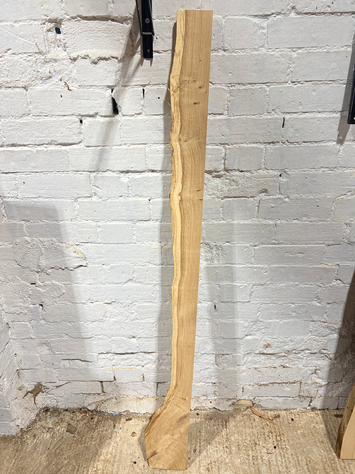 Oak No 113 - 1485x70-150x28mm Planed