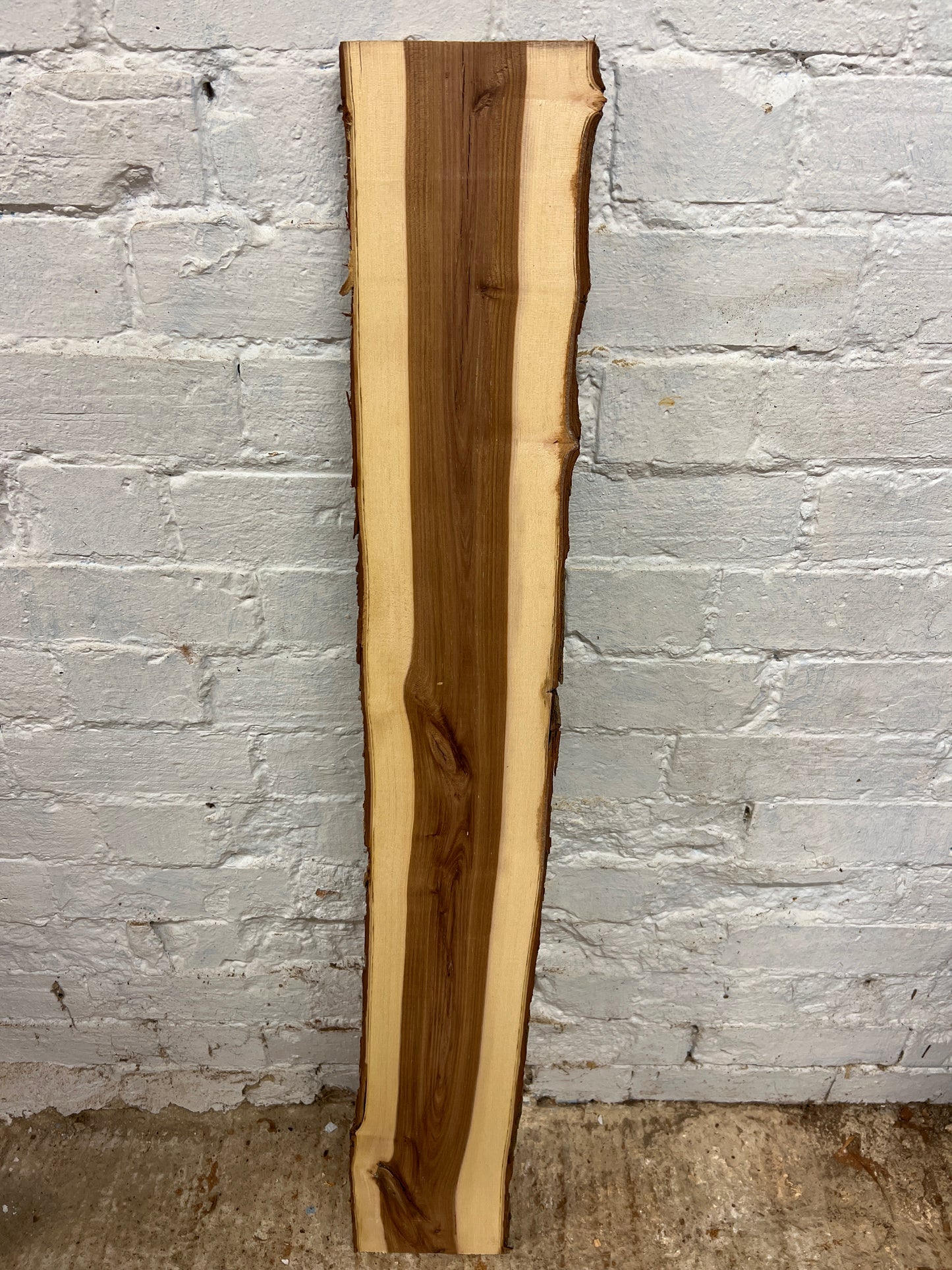 Elm No 15 - 1072x140-150x25mm Planed