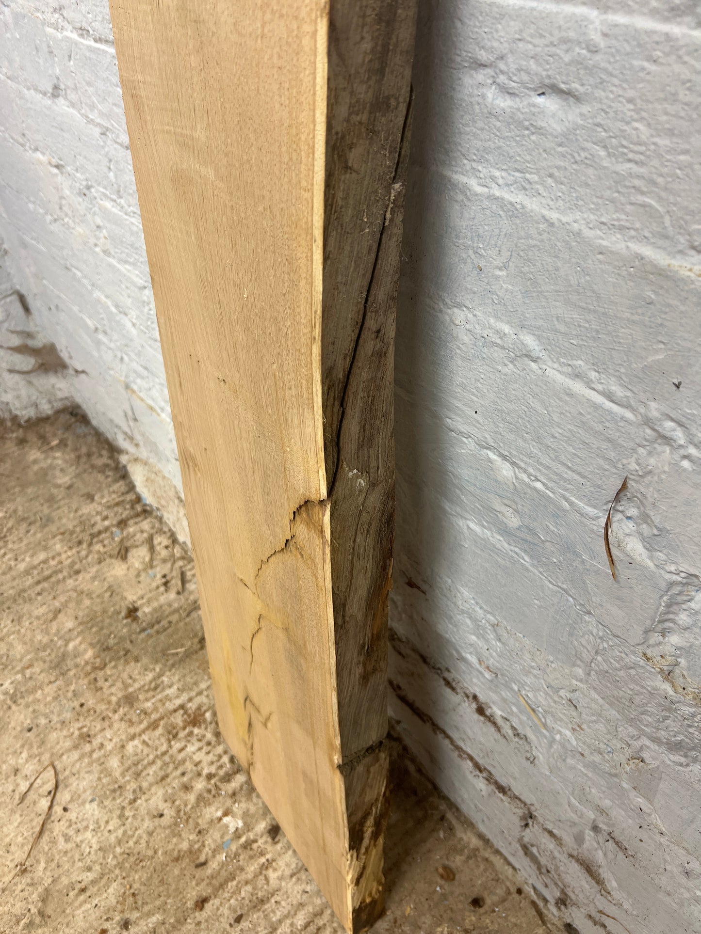 Chestnut No 34 - 1005x210-280x46mm Planed