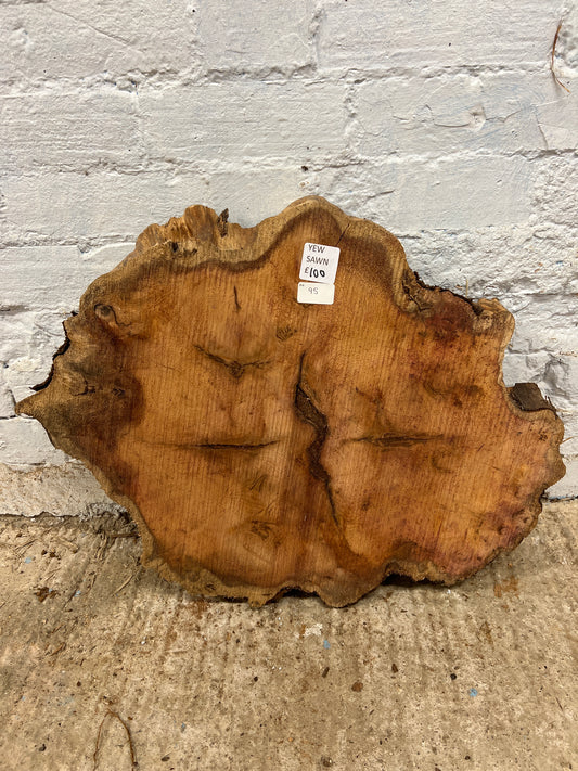 Yew No 95 - 580x470x55mm Sawn