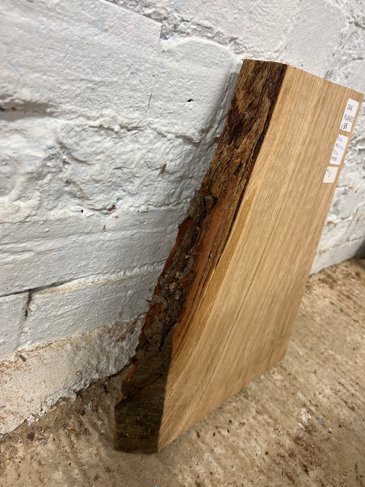 Oak No 21 - 410x225-330x39mm Planed