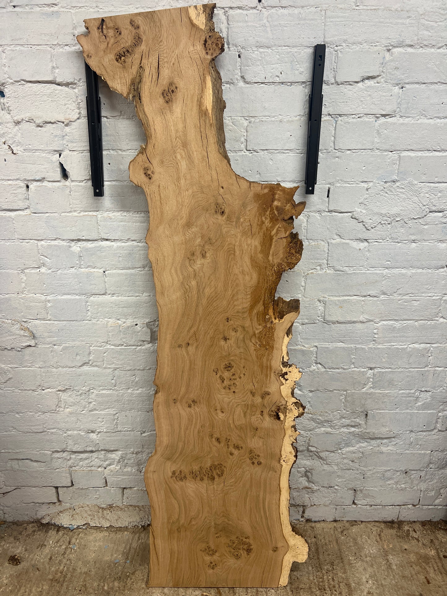 Aged Pippy Oak No 178 - 1620x200-500x30mm Planed