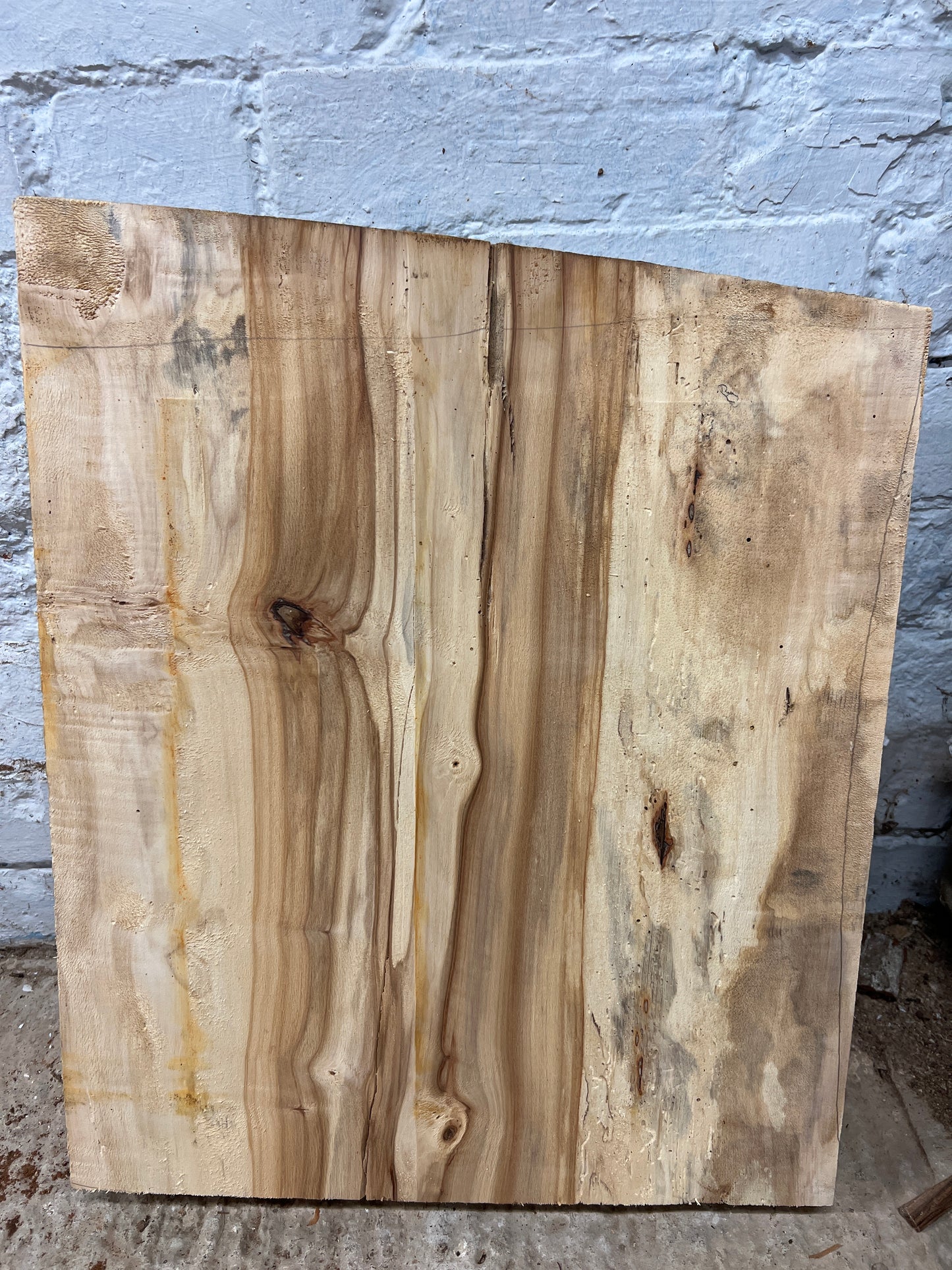 Horse Chestnut No 118 - 440x410x70mm Planed