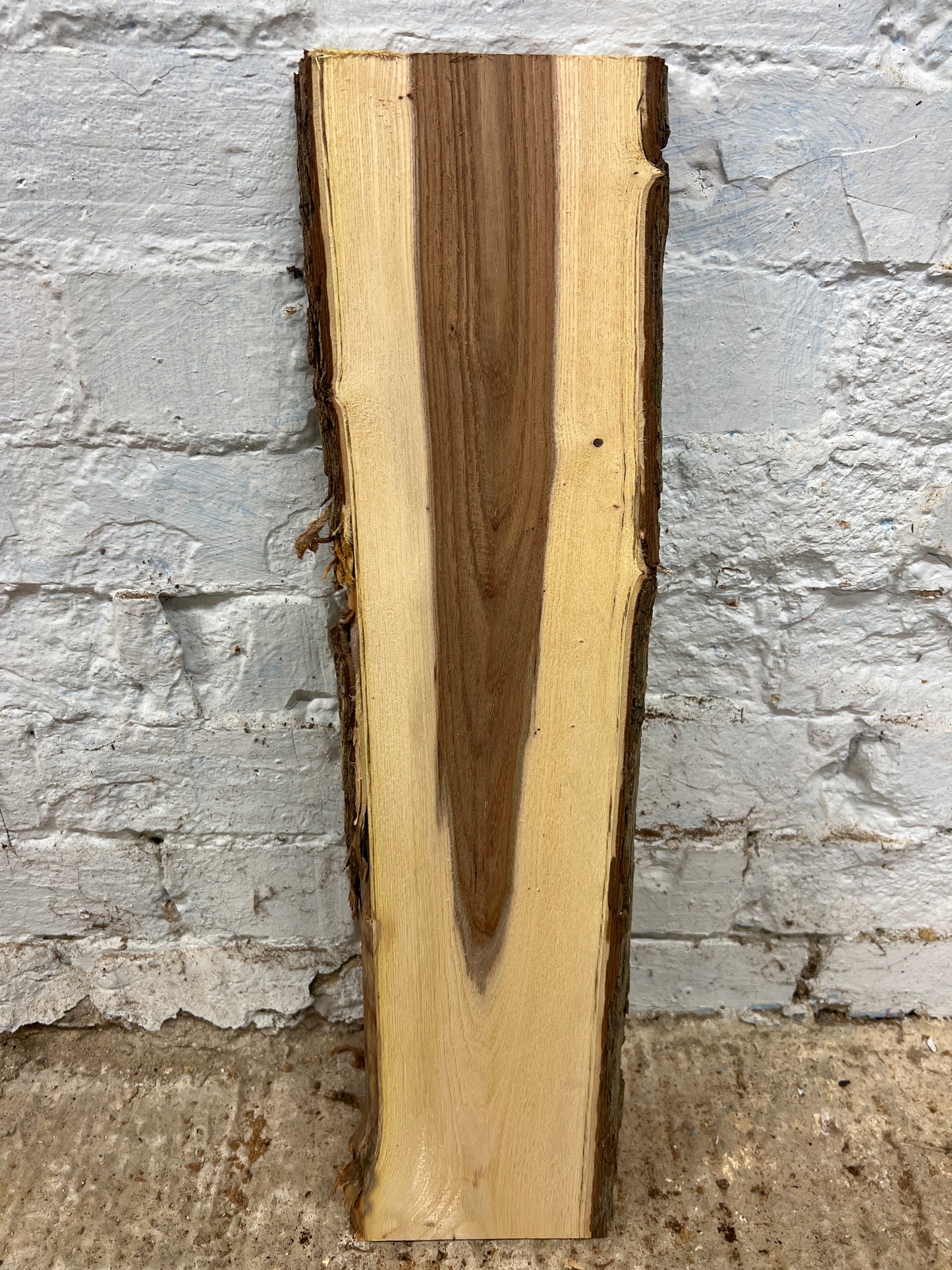 Elm No 23 - 572x140-150x24mm Planed