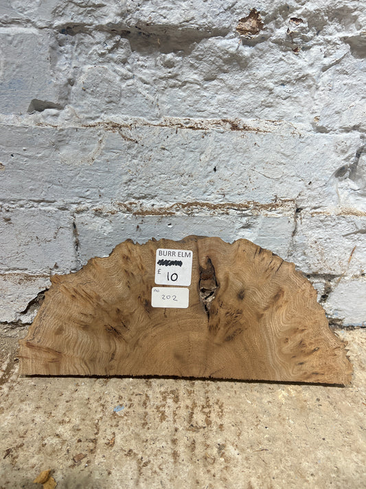 Burr Elm No 202 - 340x140x25mm Sawn