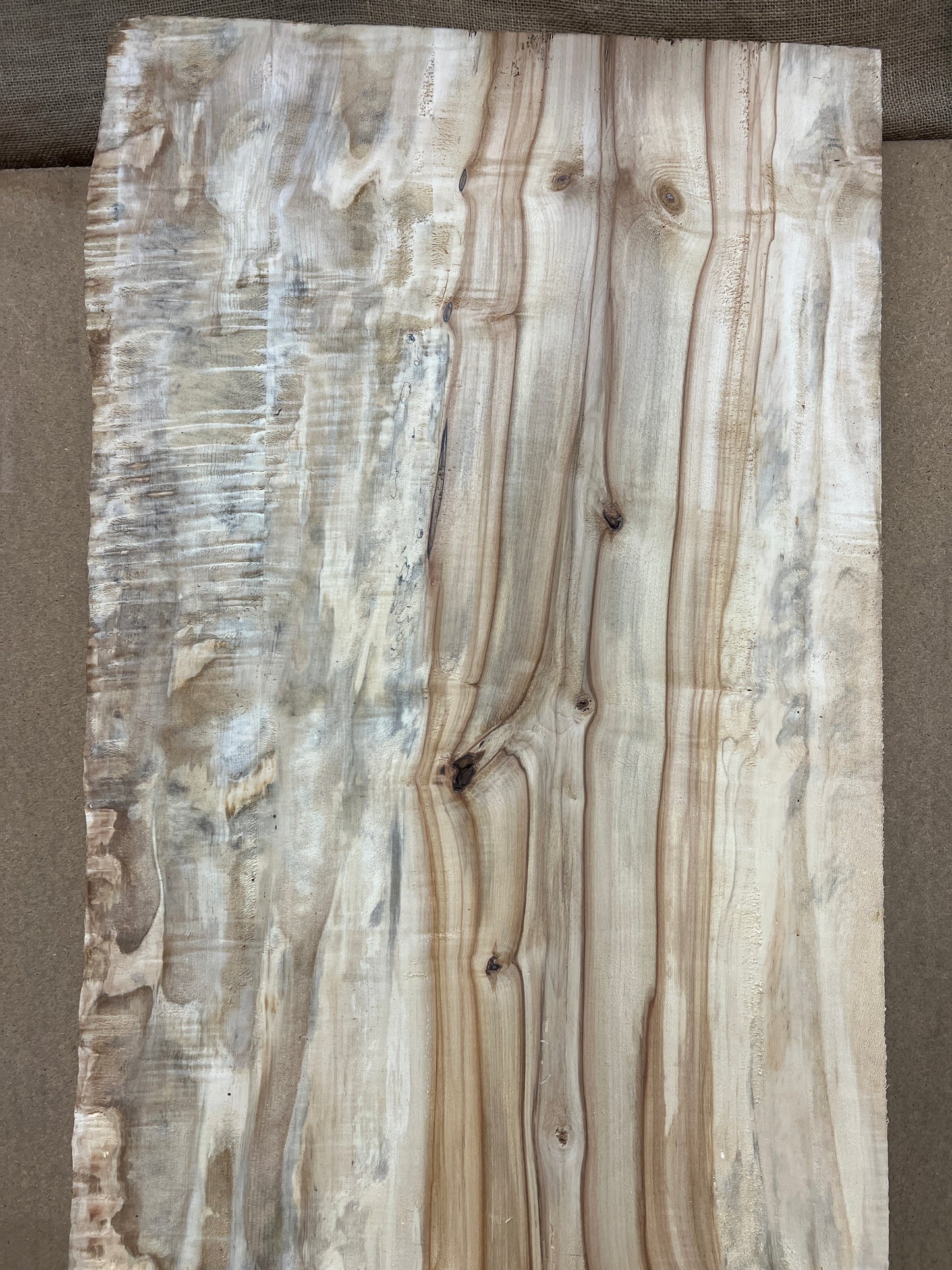 Horse Chestnut No 185 - 1960x530-590x70mm Planed