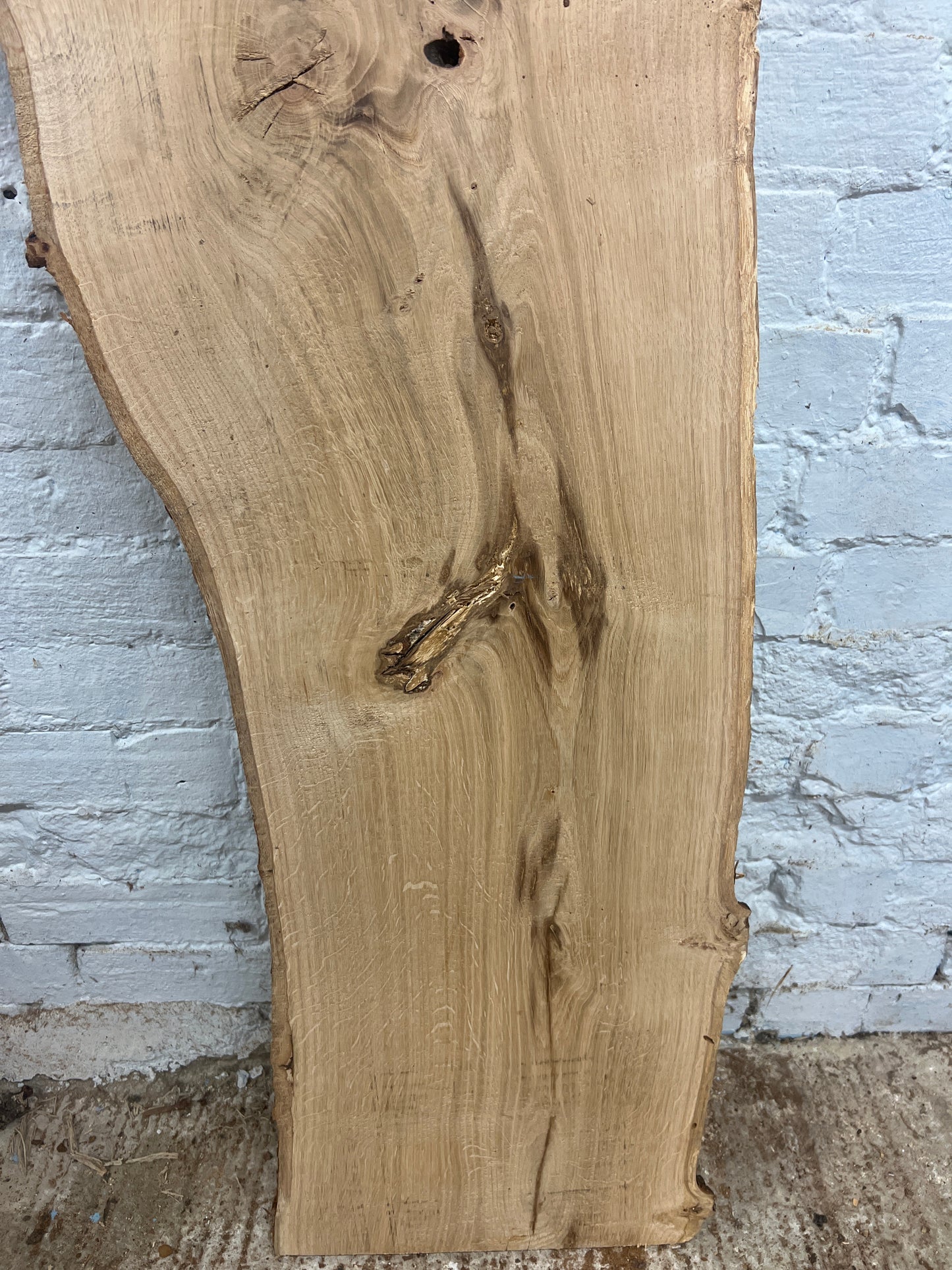 Oak No 154 - 1350x320-380x26mm Planed