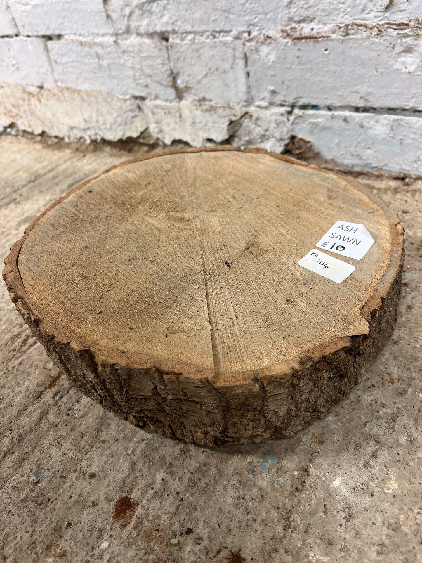 Ash No 144 - 320x290x70mm Sawn