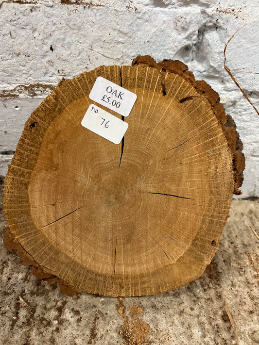 Oak Round No 76 - 220x230x45mm Sawn