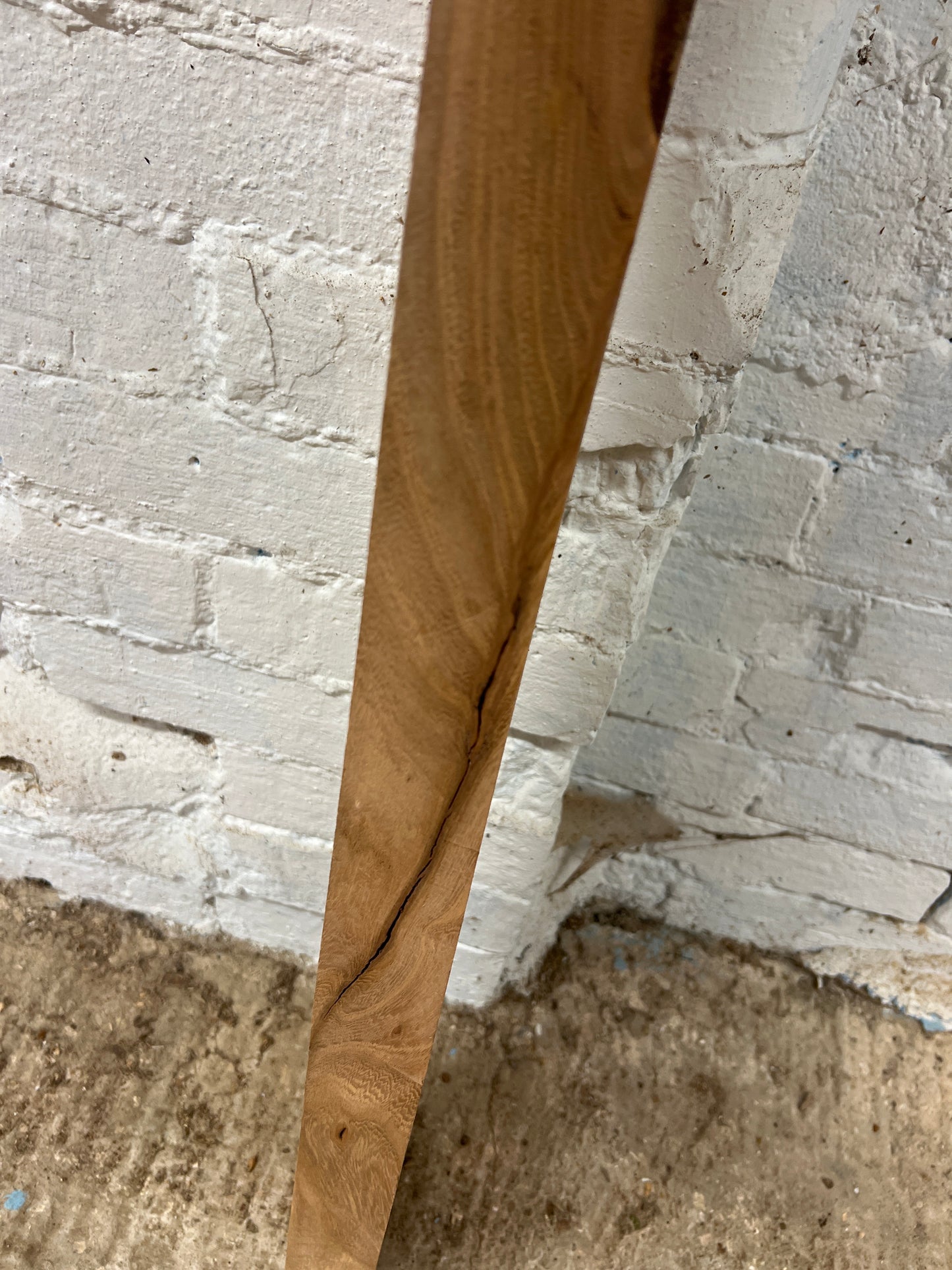 Elm No 86 - 1170x140x53mm Planed