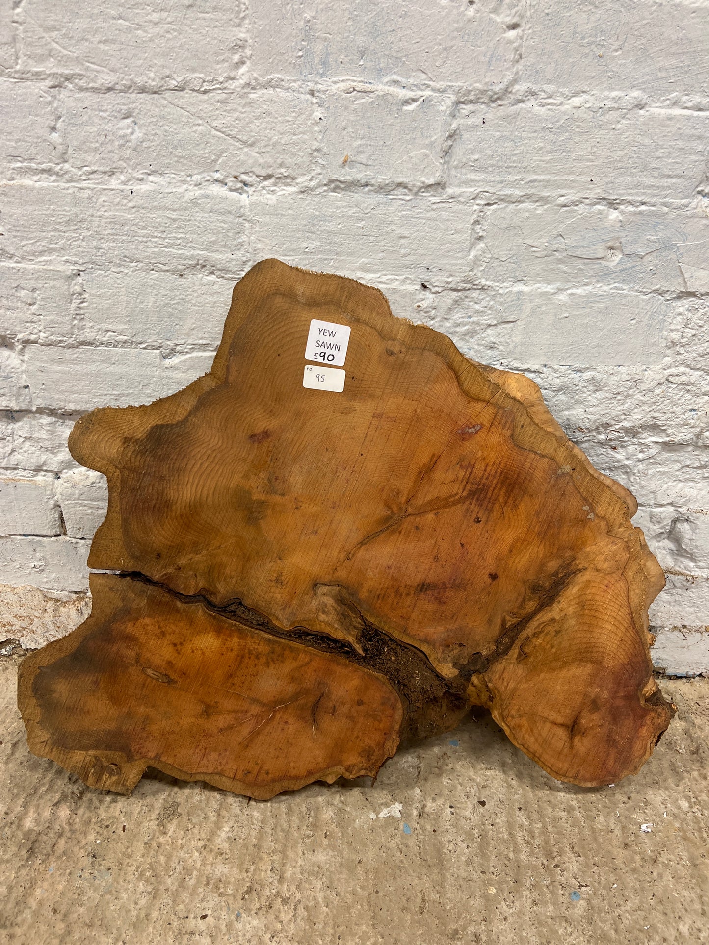 Yew No 95 - 640x530x43mm Sawn