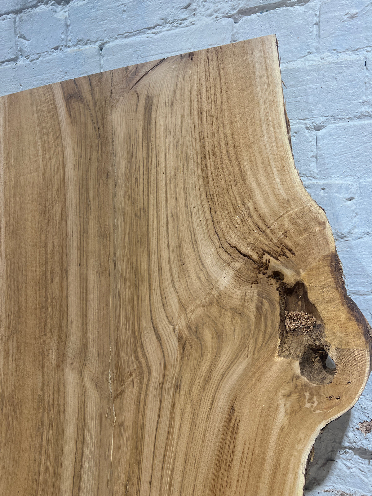 Chestnut No 244 - 905x530-630x28mm Planed