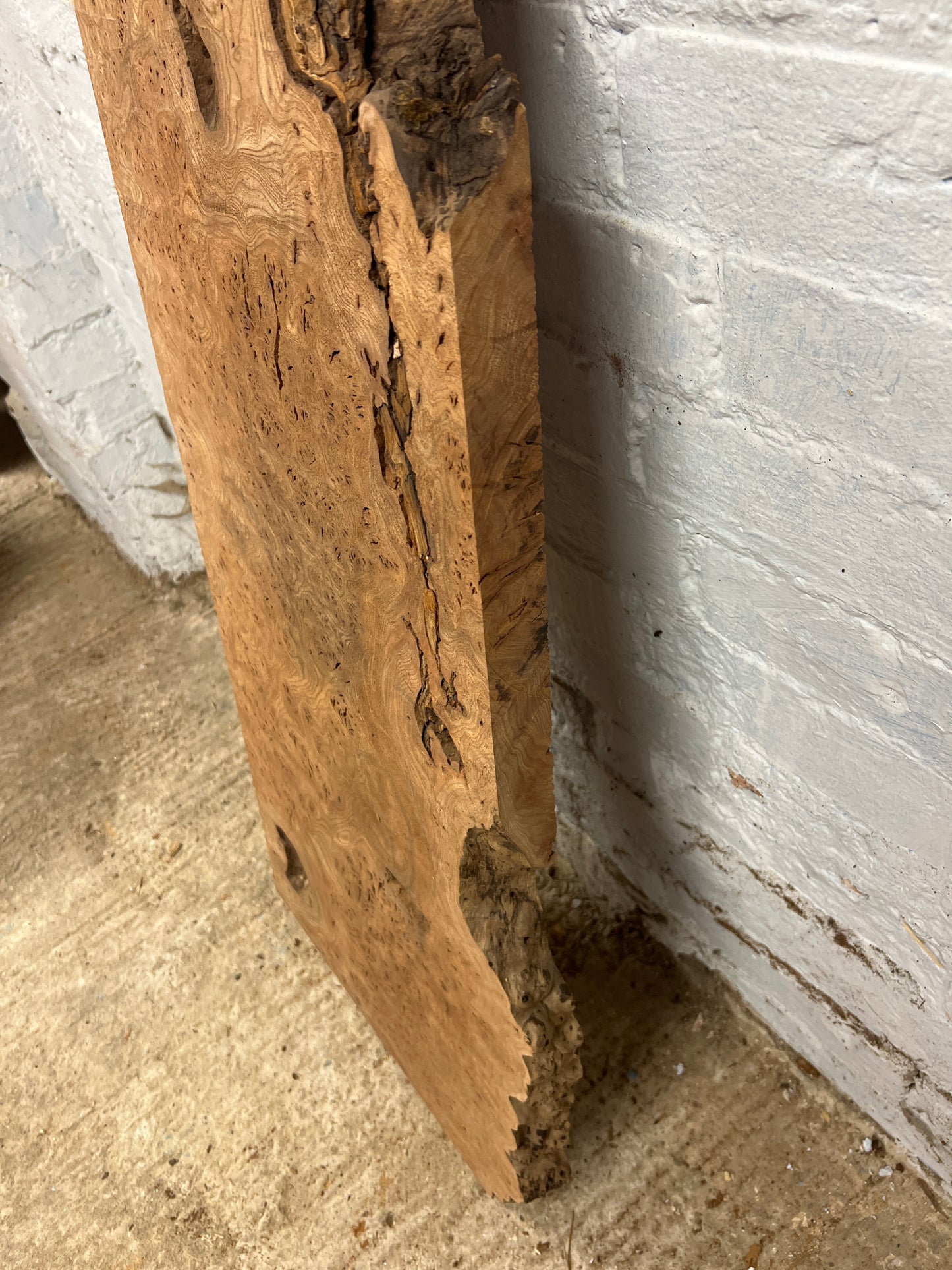 Burr Elm No 22 - 1120x310-430x38mm Planed