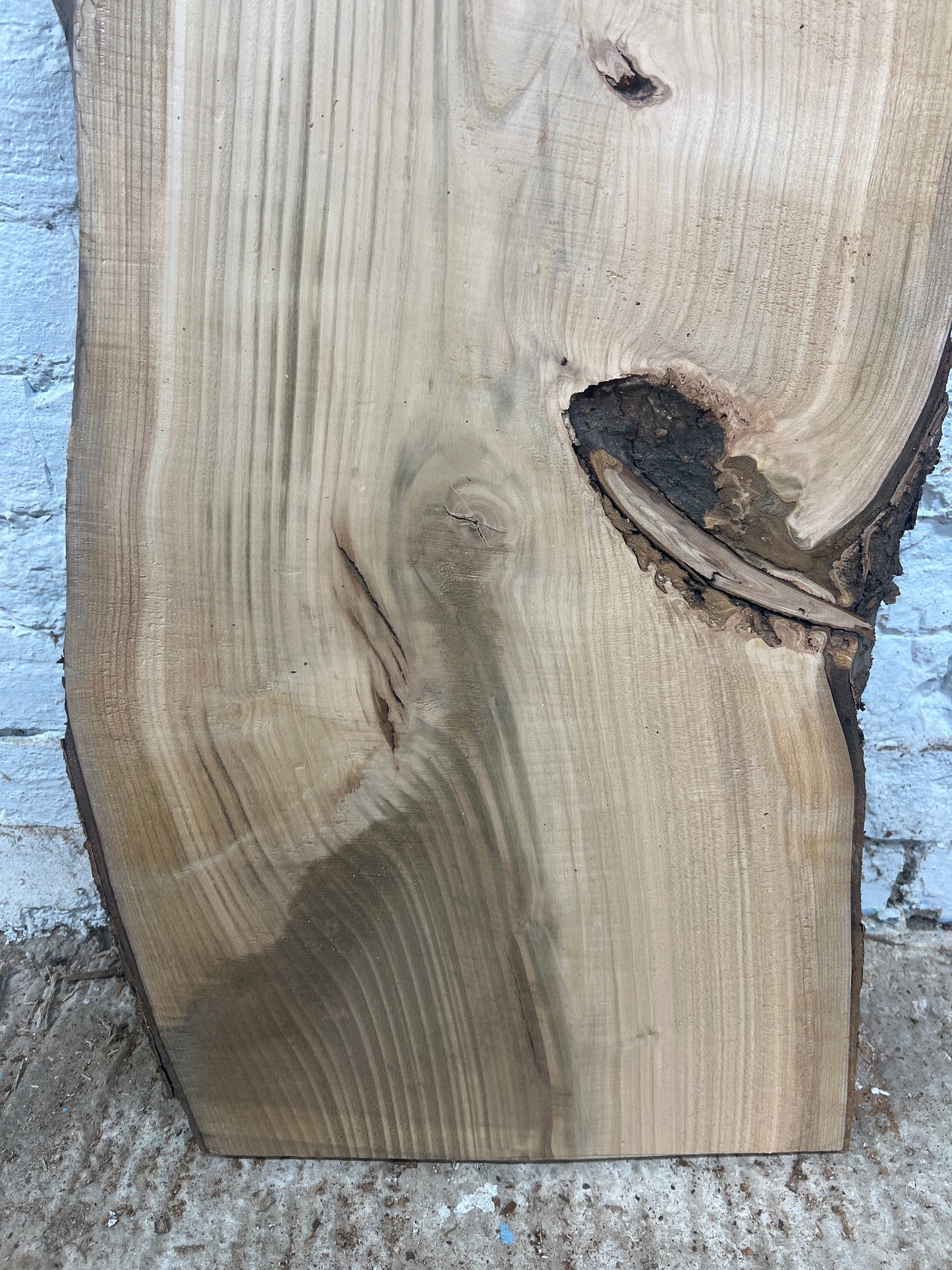Cherry No 203 - 810x230-410x30mm Planed