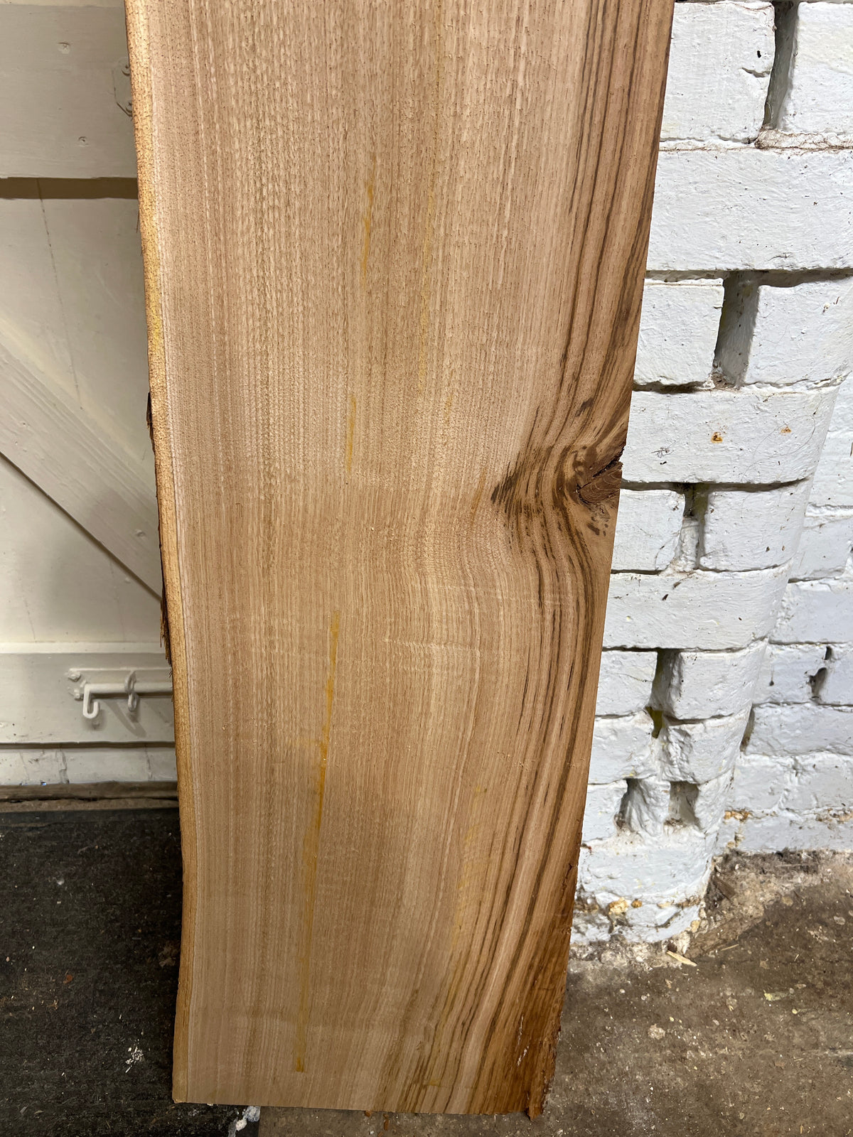 Chestnut No 118 - 1760x280-350x45mm Planed