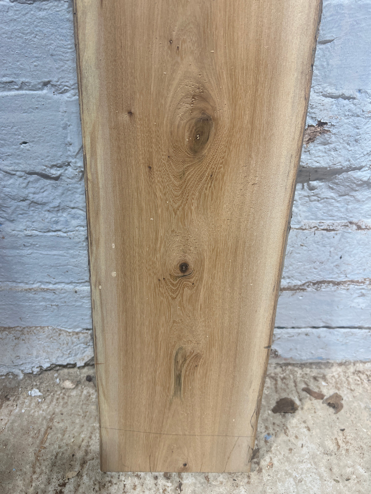Elm No 10 - 950x180-190x27mm Planed
