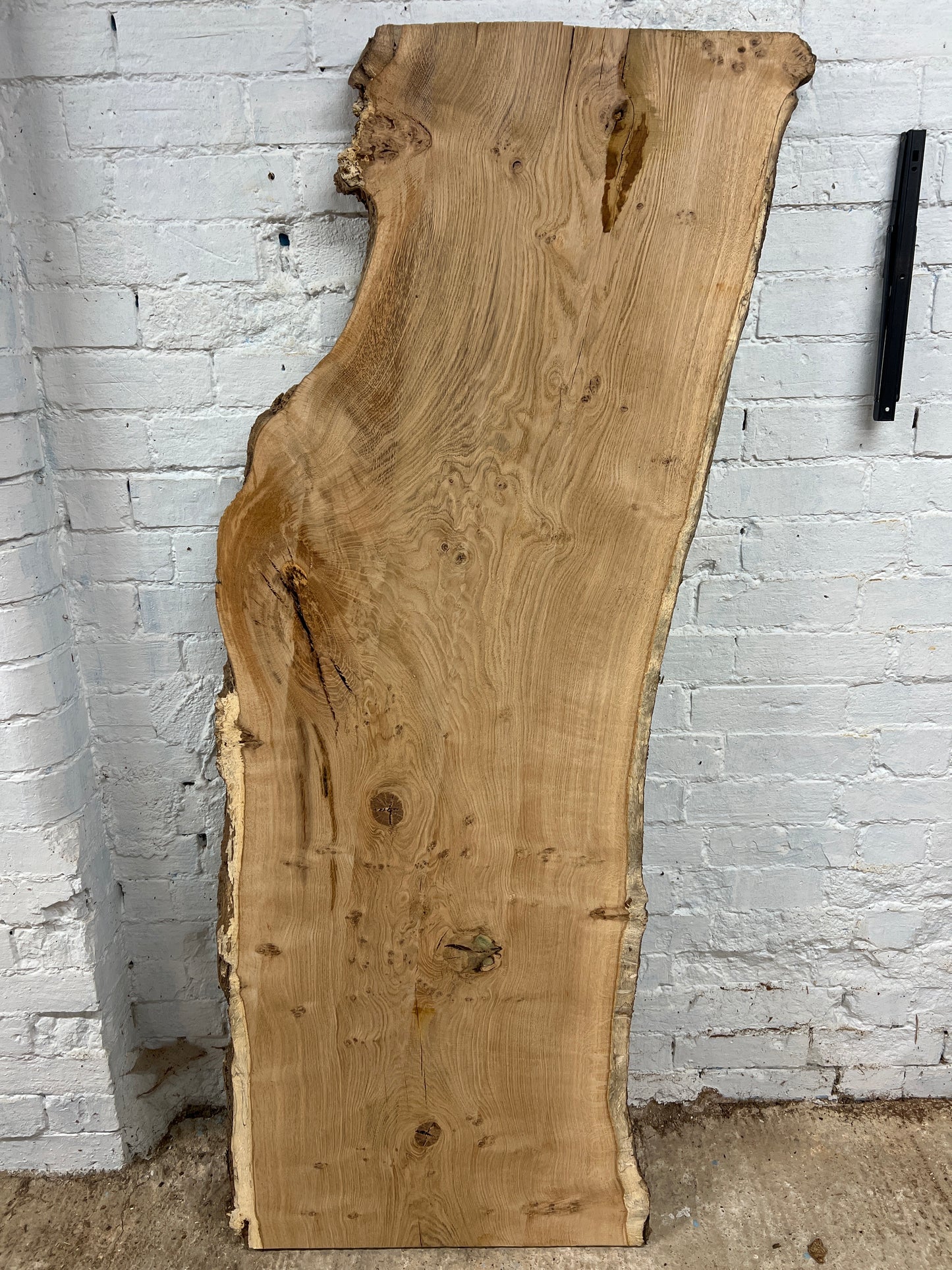 Aged Pippy Oak No 19 - 1665x490-610x35mm Planed