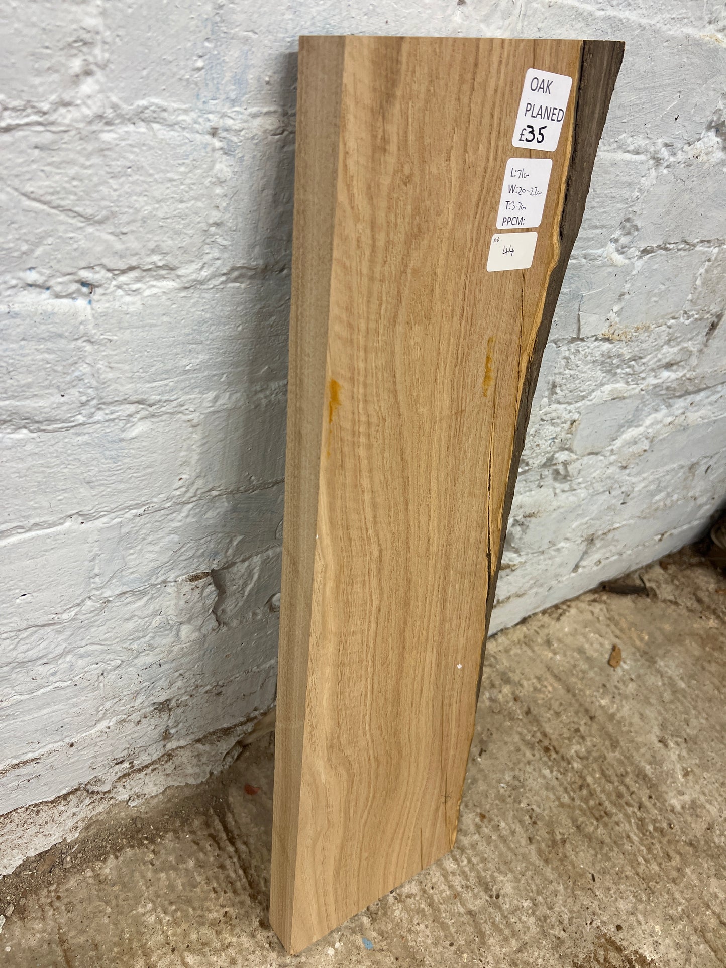 Oak No 44 - 710x200-220x37mm Planed