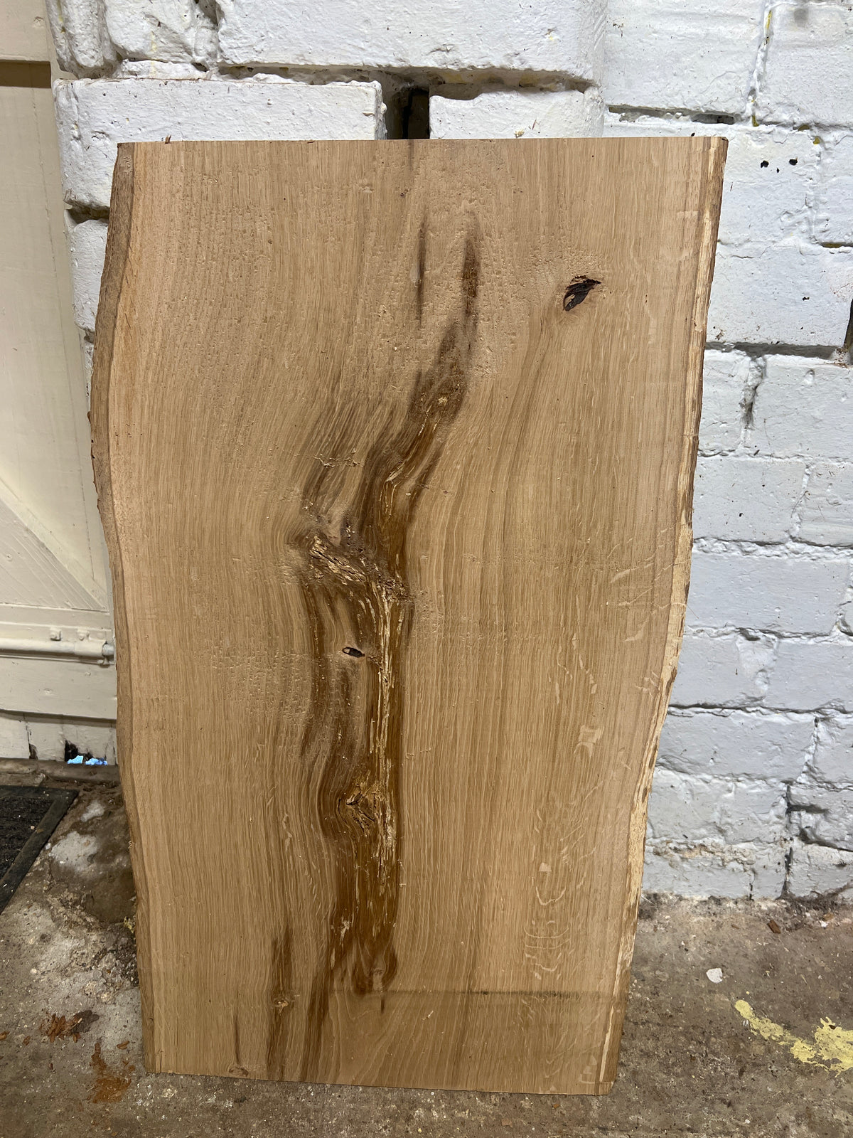 Oak No 186 - 695x330-380x30mm Planed