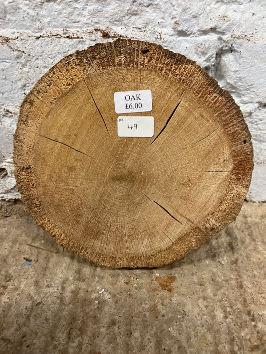 Oak Round No 49 - 260x250x45mm Sawn