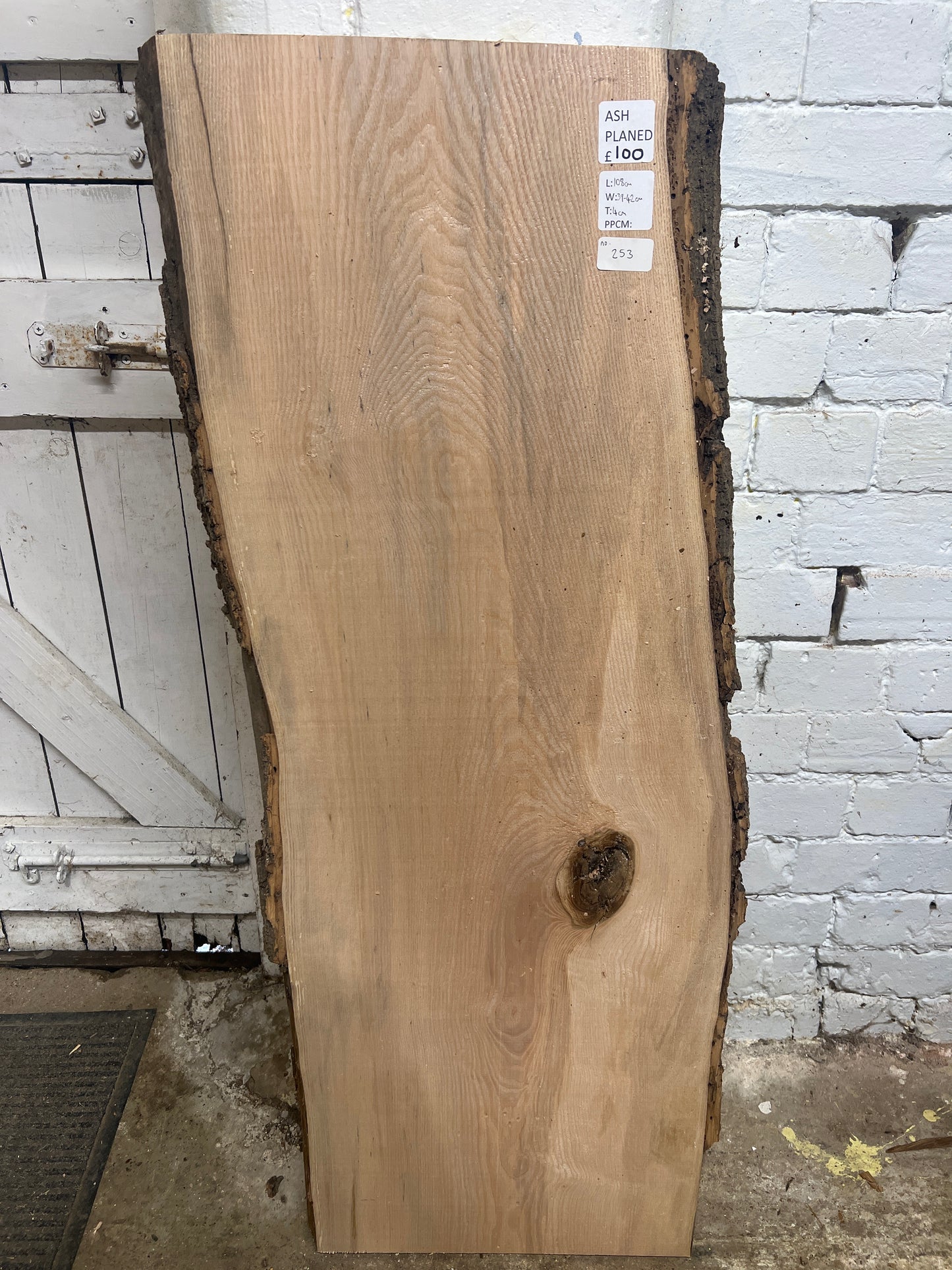Ash No 253 - 1080x390-420x40mm Planed