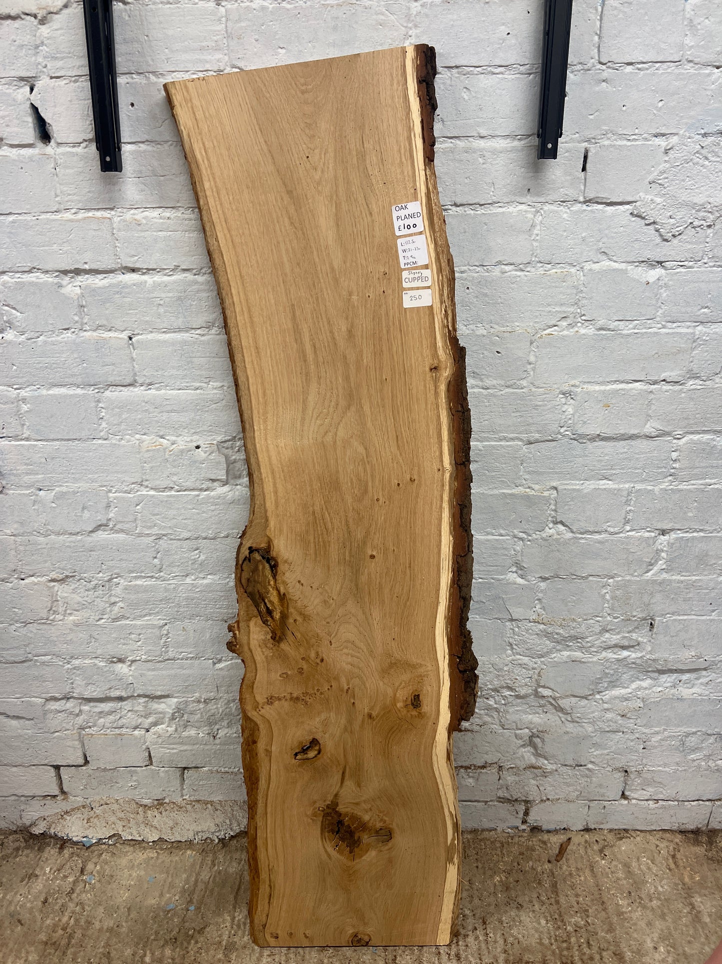 Oak No 250 - 1325x310-370x29mm Planed