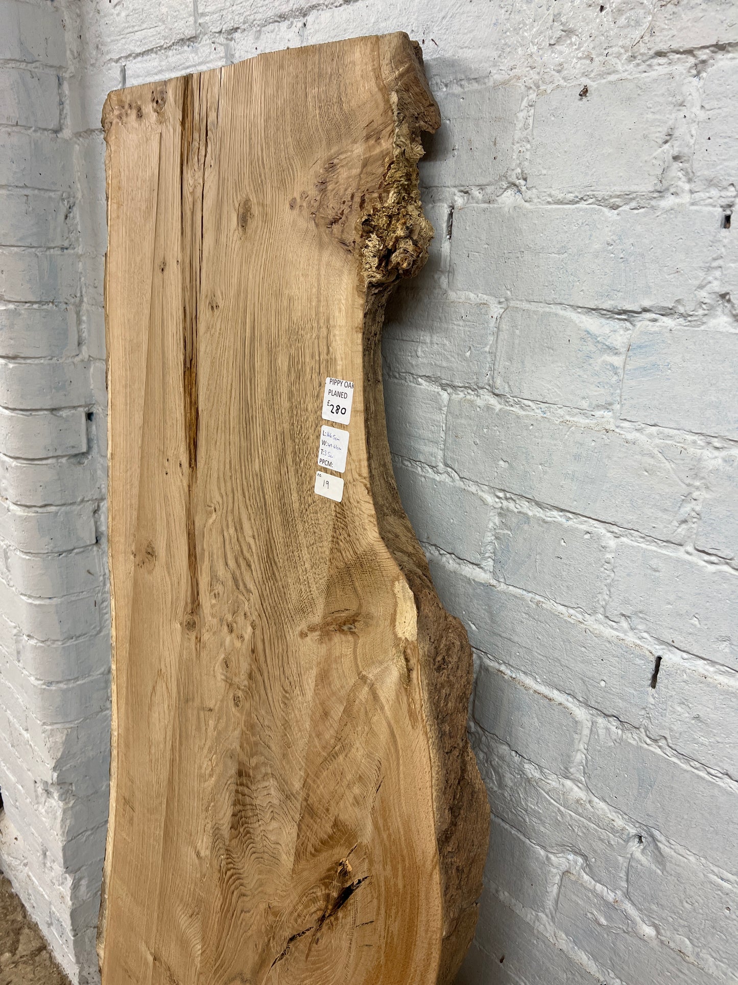Aged Pippy Oak No 19 - 1665x490-610x35mm Planed