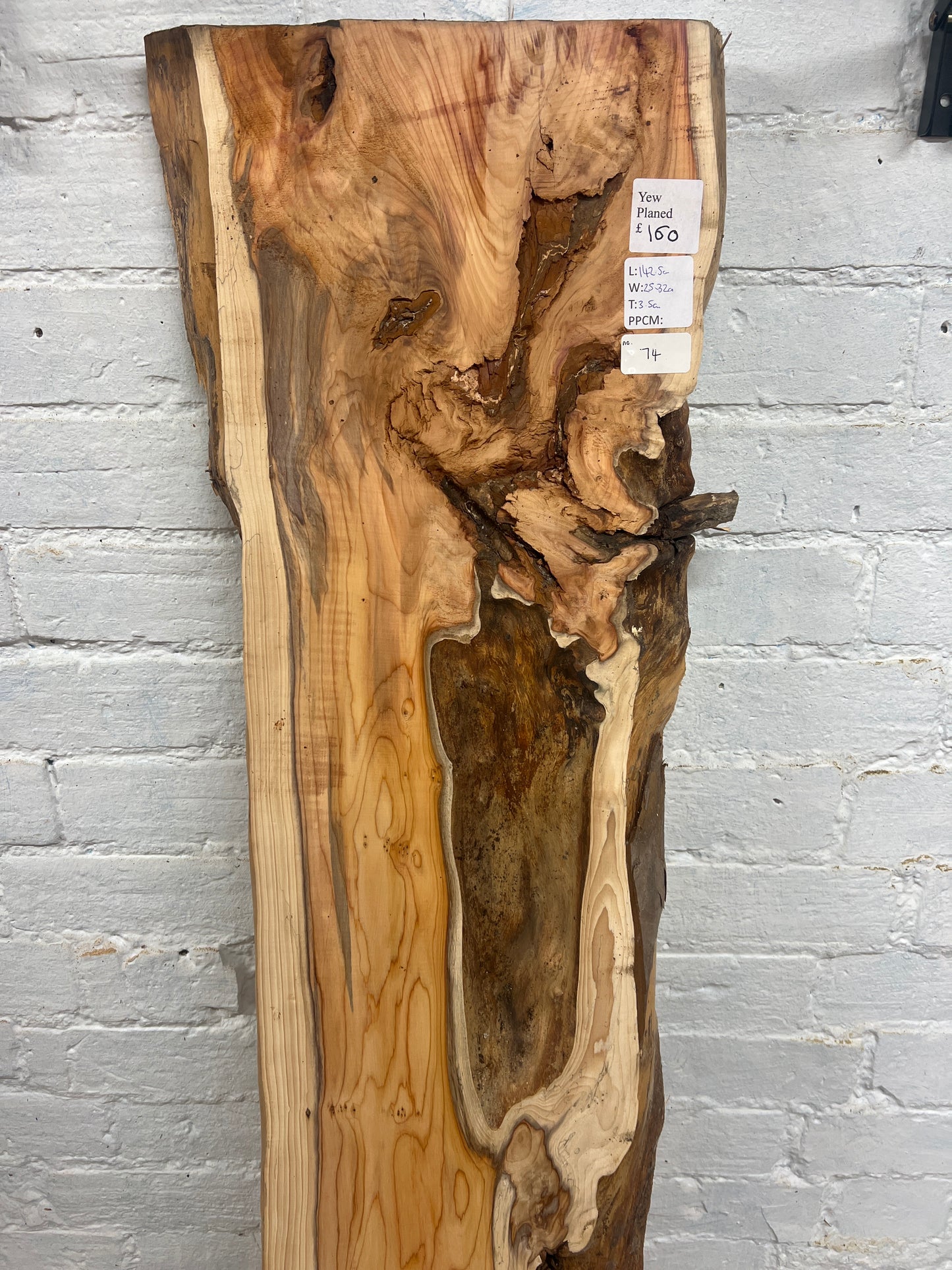 Yew No 74 - 1425x250-320x35mm Planed